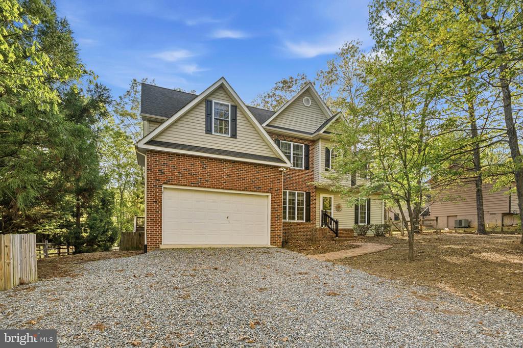 4 HIGHLAND RD, PALMYRA, Virginia 22963, 4 Bedrooms Bedrooms, ,2 BathroomsBathrooms,Residential,4 HIGHLAND RD,VAFN2000670 MLS # VAFN2000670