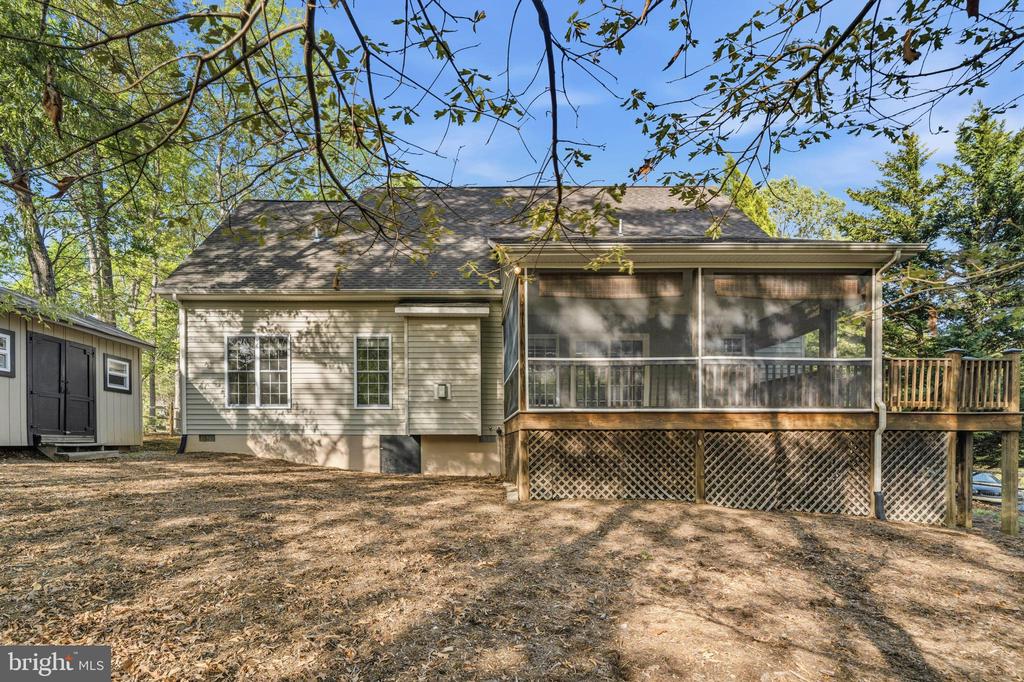 4 HIGHLAND RD, PALMYRA, Virginia 22963, 4 Bedrooms Bedrooms, ,2 BathroomsBathrooms,Residential,4 HIGHLAND RD,VAFN2000670 MLS # VAFN2000670