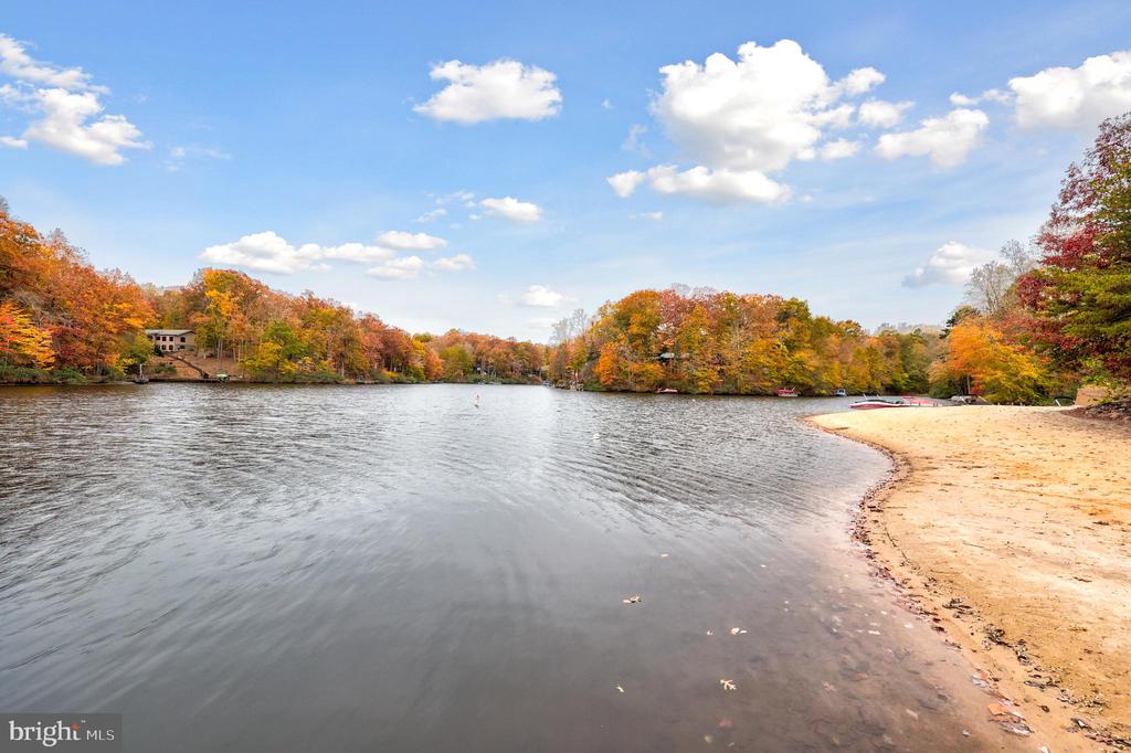 4 HIGHLAND RD, PALMYRA, Virginia 22963, 4 Bedrooms Bedrooms, ,2 BathroomsBathrooms,Residential,4 HIGHLAND RD,VAFN2000670 MLS # VAFN2000670