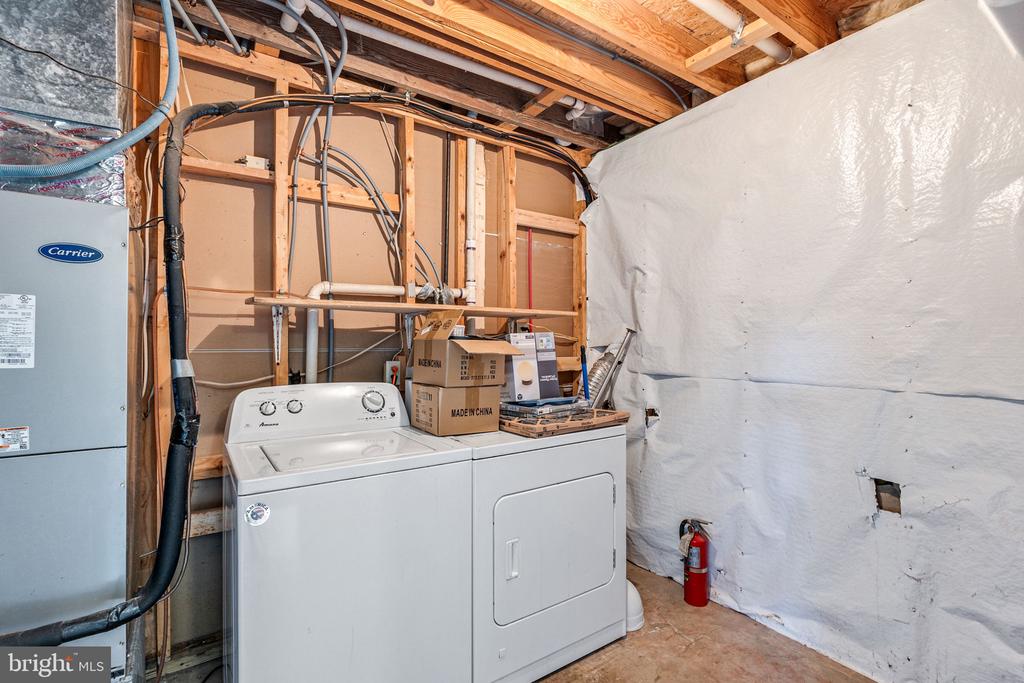 6421 HALEYS MILL RD, SPOTSYLVANIA, Virginia 22551, 3 Bedrooms Bedrooms, ,2 BathroomsBathrooms,Residential,6421 HALEYS MILL RD,VASP2040796 MLS # VASP2040796