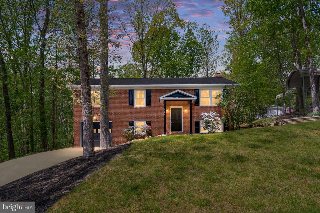 10704 ANN DAVIS DR, FREDERICKSBURG, Virginia 22408, 4 Bedrooms Bedrooms, ,2 BathroomsBathrooms,Residential,10704 ANN DAVIS DR,VASP2041020 MLS # VASP2041020