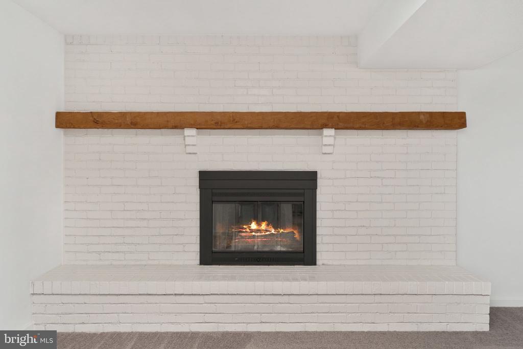 10704 ANN DAVIS DR, FREDERICKSBURG, Virginia 22408, 4 Bedrooms Bedrooms, ,2 BathroomsBathrooms,Residential,10704 ANN DAVIS DR,VASP2041020 MLS # VASP2041020