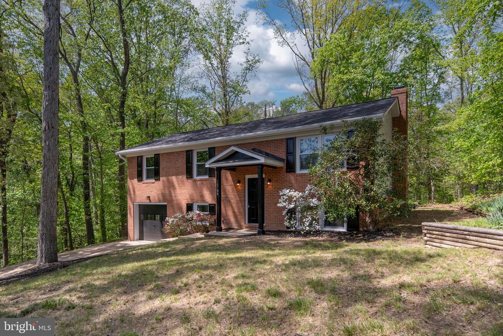 10704 ANN DAVIS DR, FREDERICKSBURG, Virginia 22408, 4 Bedrooms Bedrooms, ,2 BathroomsBathrooms,Residential,10704 ANN DAVIS DR,VASP2041020 MLS # VASP2041020