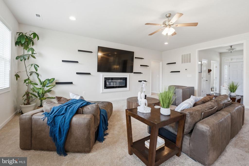 11804 EAGLE RIDGE DR, SPOTSYLVANIA, Virginia 22551, 3 Bedrooms Bedrooms, ,2 BathroomsBathrooms,Residential,11804 EAGLE RIDGE DR,VASP2040698 MLS # VASP2040698