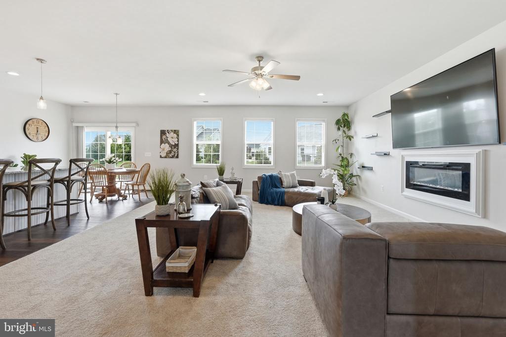 11804 EAGLE RIDGE DR, SPOTSYLVANIA, Virginia 22551, 3 Bedrooms Bedrooms, ,2 BathroomsBathrooms,Residential,11804 EAGLE RIDGE DR,VASP2040698 MLS # VASP2040698