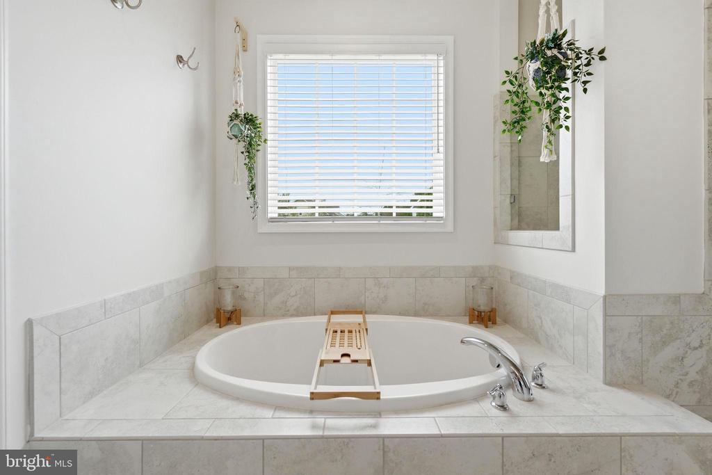 11804 EAGLE RIDGE DR, SPOTSYLVANIA, Virginia 22551, 3 Bedrooms Bedrooms, ,2 BathroomsBathrooms,Residential,11804 EAGLE RIDGE DR,VASP2040698 MLS # VASP2040698