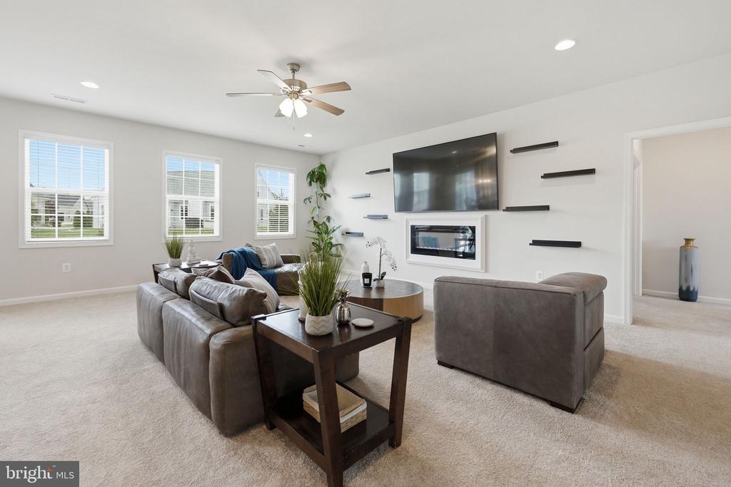 11804 EAGLE RIDGE DR, SPOTSYLVANIA, Virginia 22551, 3 Bedrooms Bedrooms, ,2 BathroomsBathrooms,Residential,11804 EAGLE RIDGE DR,VASP2040698 MLS # VASP2040698