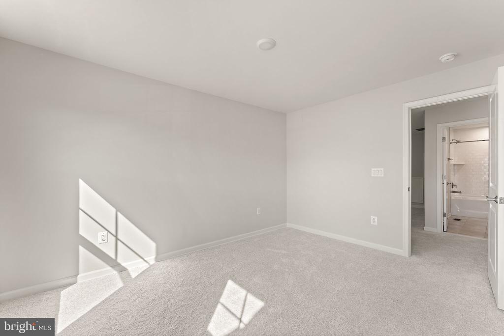 4220 COMMAND FIELD CT, FREDERICKSBURG, Virginia 22408, 3 Bedrooms Bedrooms, ,3 BathroomsBathrooms,Residential,4220 COMMAND FIELD CT,VASP2041028 MLS # VASP2041028