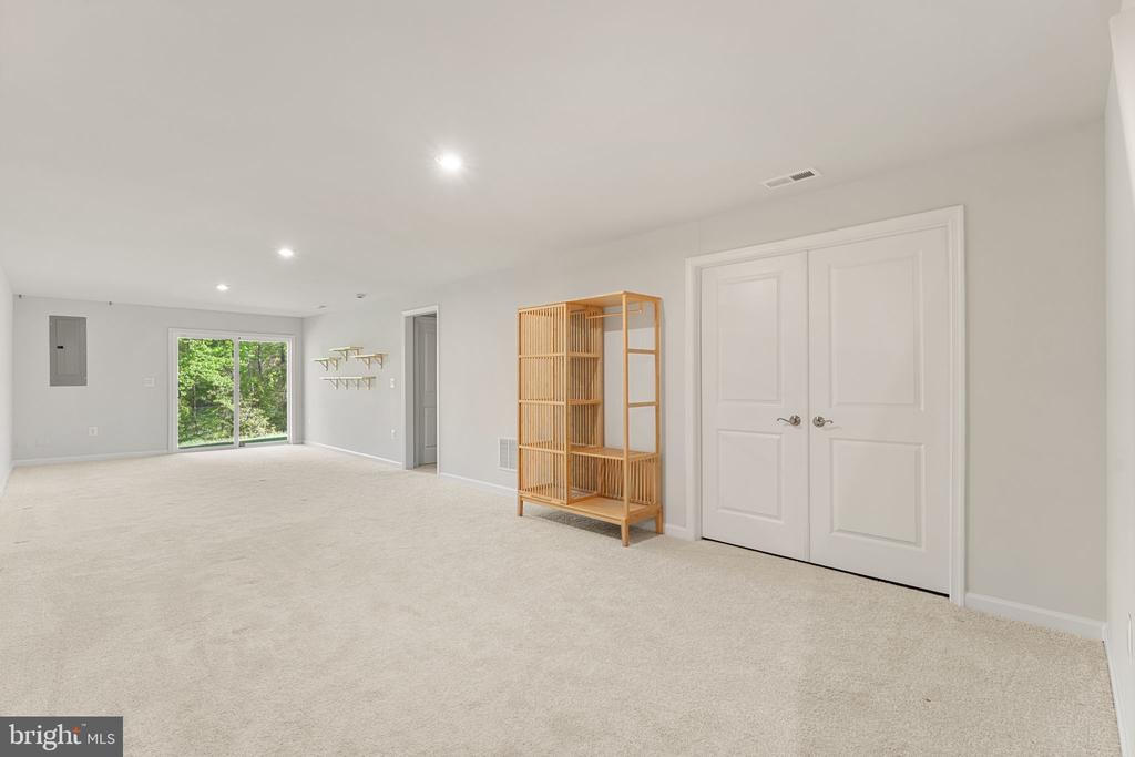 4220 COMMAND FIELD CT, FREDERICKSBURG, Virginia 22408, 3 Bedrooms Bedrooms, ,3 BathroomsBathrooms,Residential,4220 COMMAND FIELD CT,VASP2041028 MLS # VASP2041028