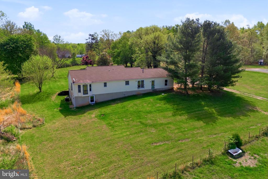 4004 INDIAN RUN RD, AMISSVILLE, Virginia 20106, 3 Bedrooms Bedrooms, ,2 BathroomsBathrooms,Residential,4004 INDIAN RUN RD,VACU2013326 MLS # VACU2013326