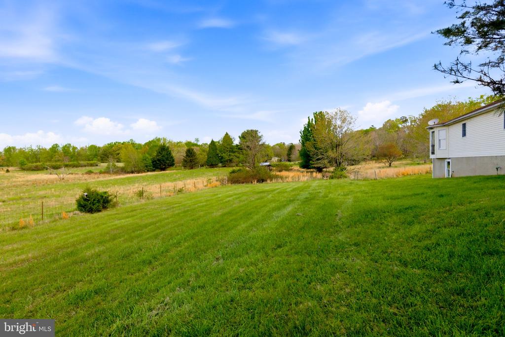 4004 INDIAN RUN RD, AMISSVILLE, Virginia 20106, 3 Bedrooms Bedrooms, ,2 BathroomsBathrooms,Residential,4004 INDIAN RUN RD,VACU2013326 MLS # VACU2013326