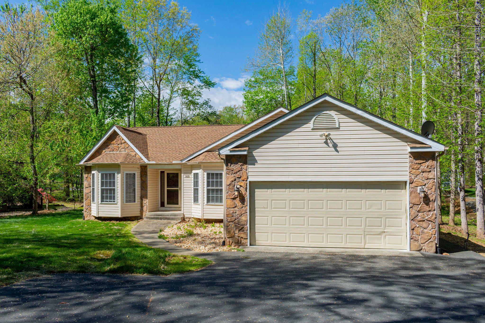 103 ASPEN CT, LOCUST GROVE, Virginia 22508, 3 Bedrooms Bedrooms, ,2 BathroomsBathrooms,Residential,103 ASPEN CT,VAOR2013650 MLS # VAOR2013650