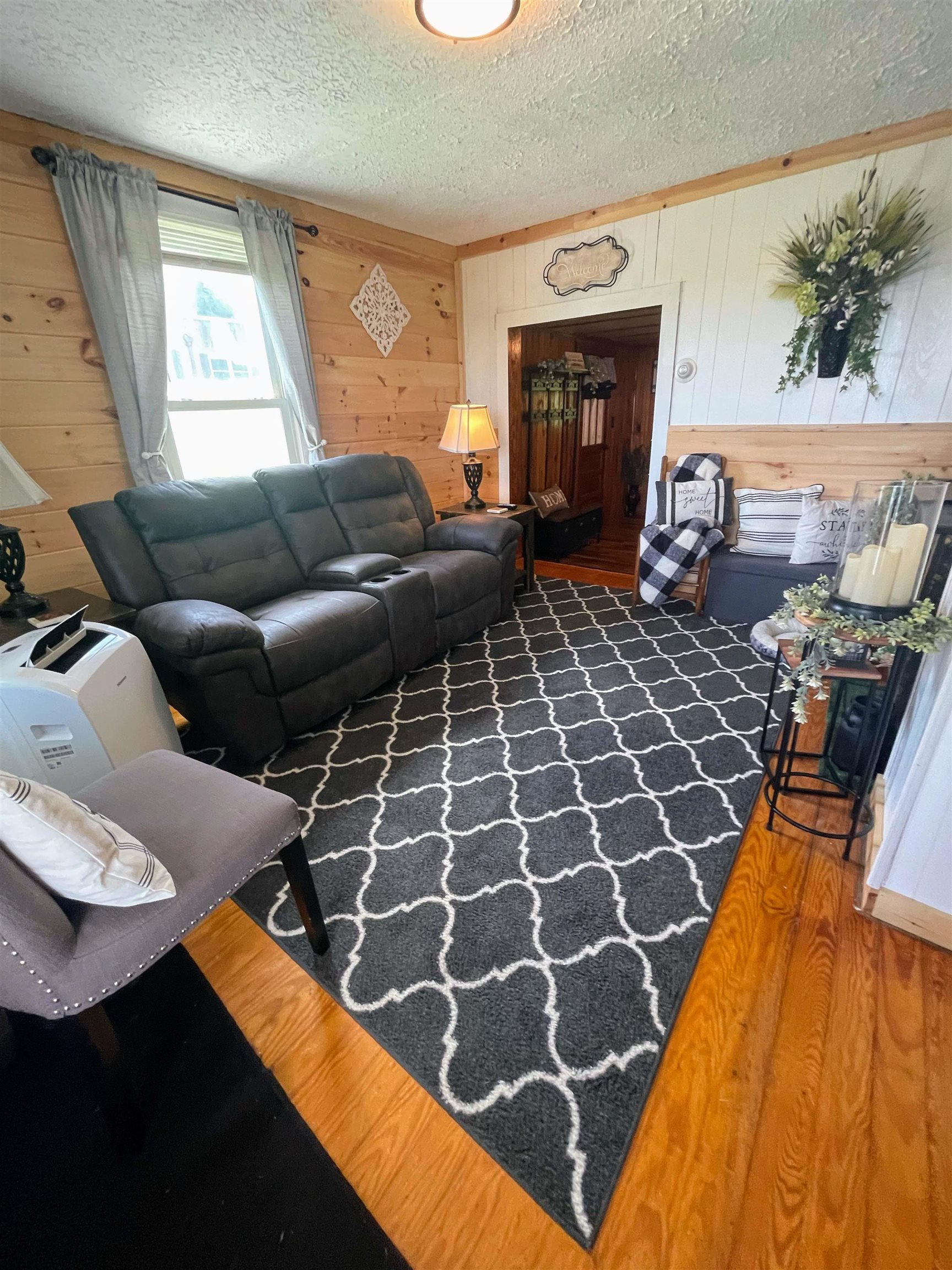 914 ALTA ST, STAUNTON, Virginia 24401, 3 Bedrooms Bedrooms, ,1 BathroomBathrooms,Residential,914 ALTA ST,667408 MLS # 667408