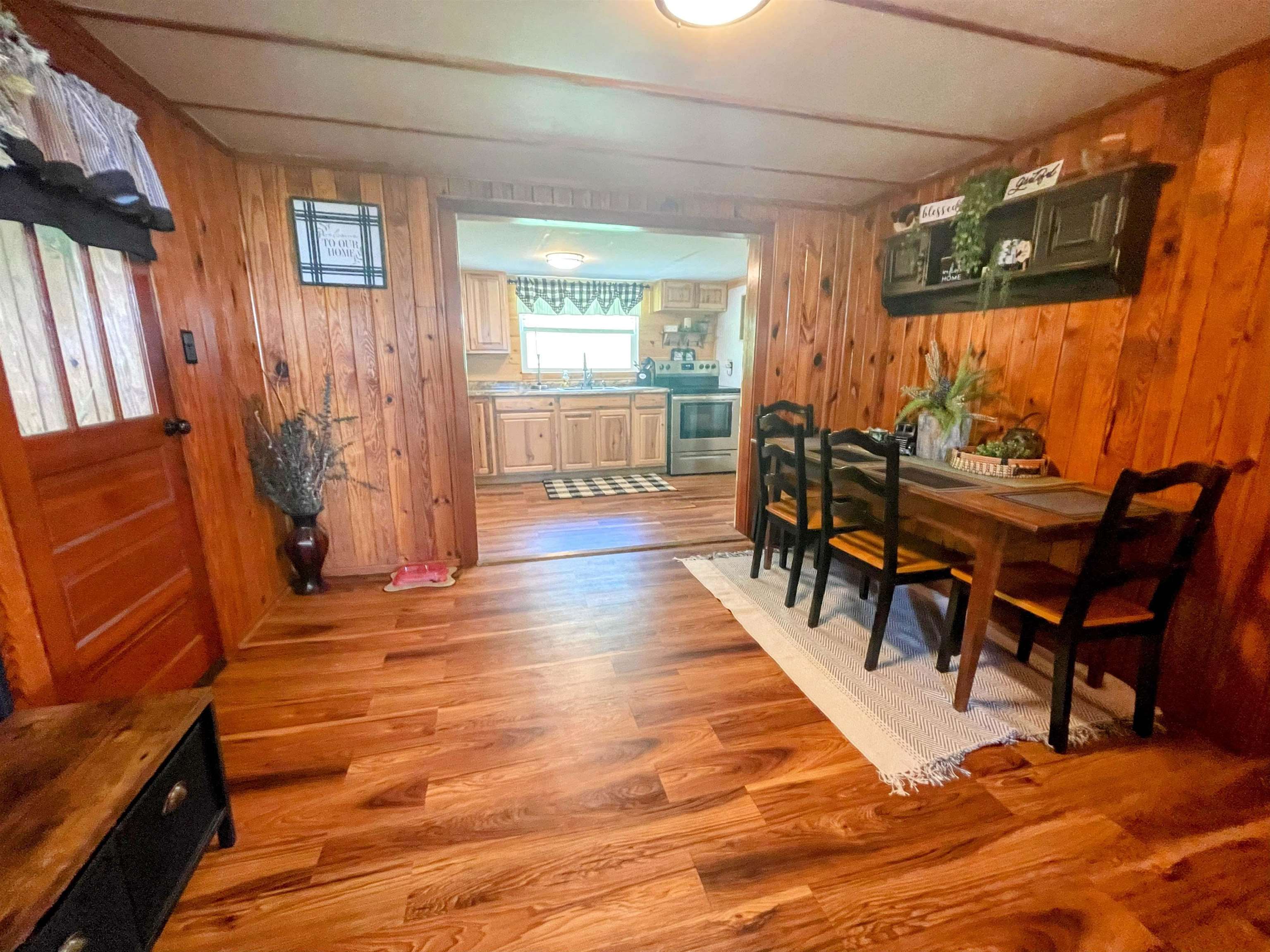 914 ALTA ST, STAUNTON, Virginia 24401, 3 Bedrooms Bedrooms, ,1 BathroomBathrooms,Residential,914 ALTA ST,667408 MLS # 667408