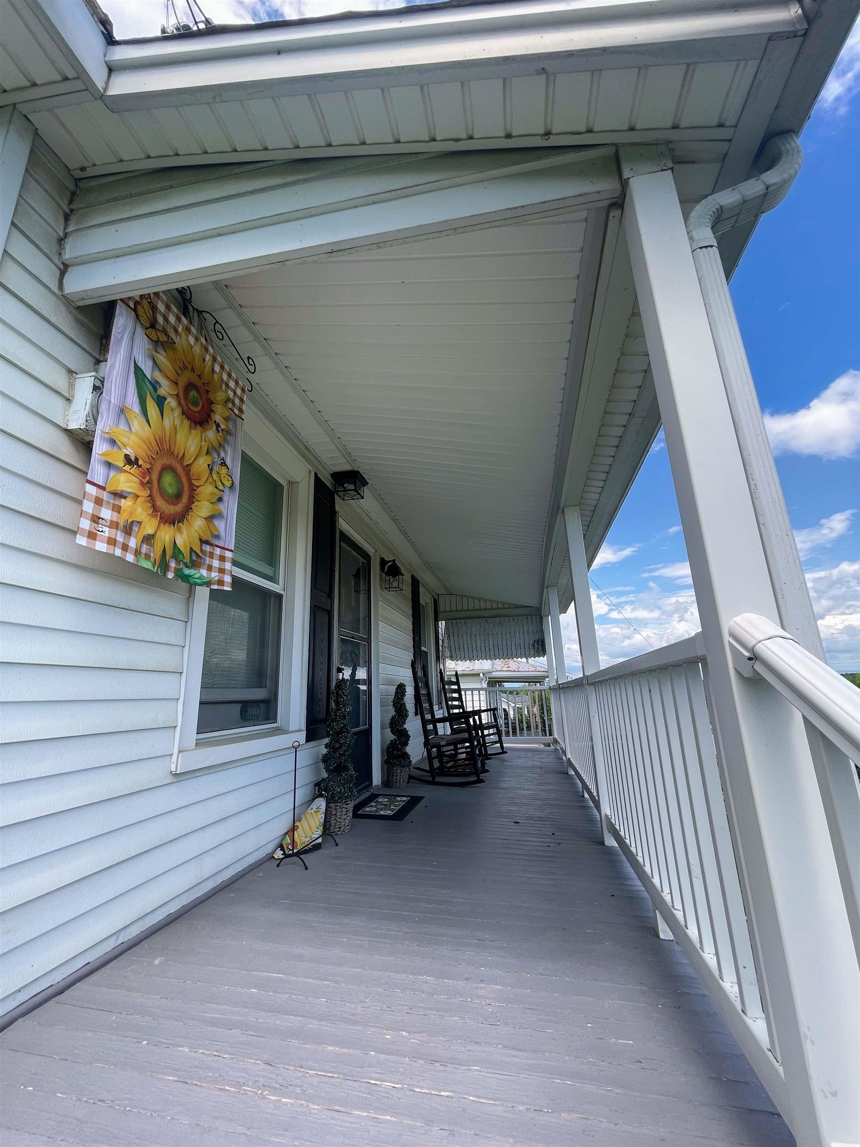 914 ALTA ST, STAUNTON, Virginia 24401, 3 Bedrooms Bedrooms, ,1 BathroomBathrooms,Residential,914 ALTA ST,667408 MLS # 667408