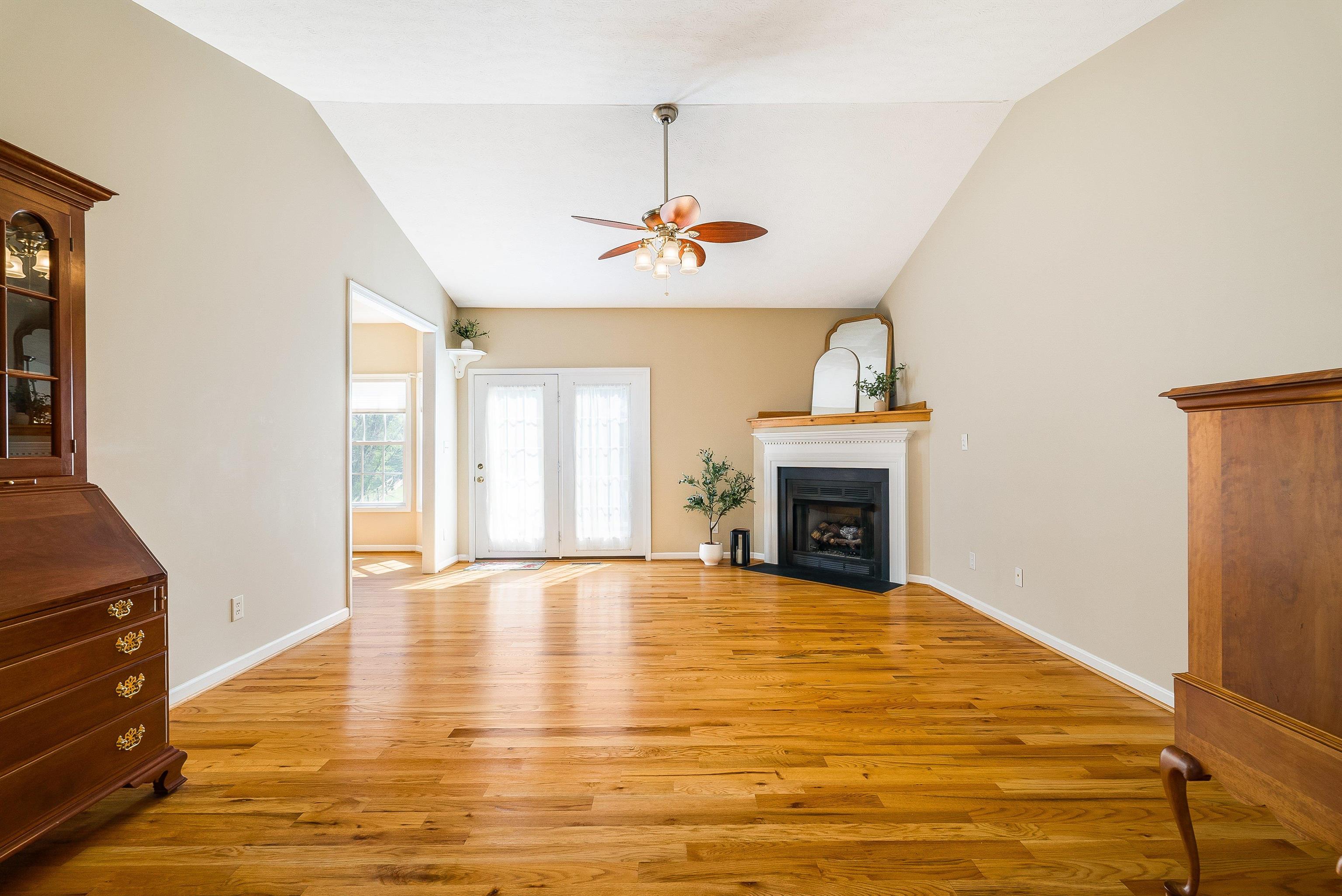 84 WINDSOR DR, FISHERSVILLE, Virginia 22939, 3 Bedrooms Bedrooms, ,2 BathroomsBathrooms,Residential,84 WINDSOR DR,675925 MLS # 675925