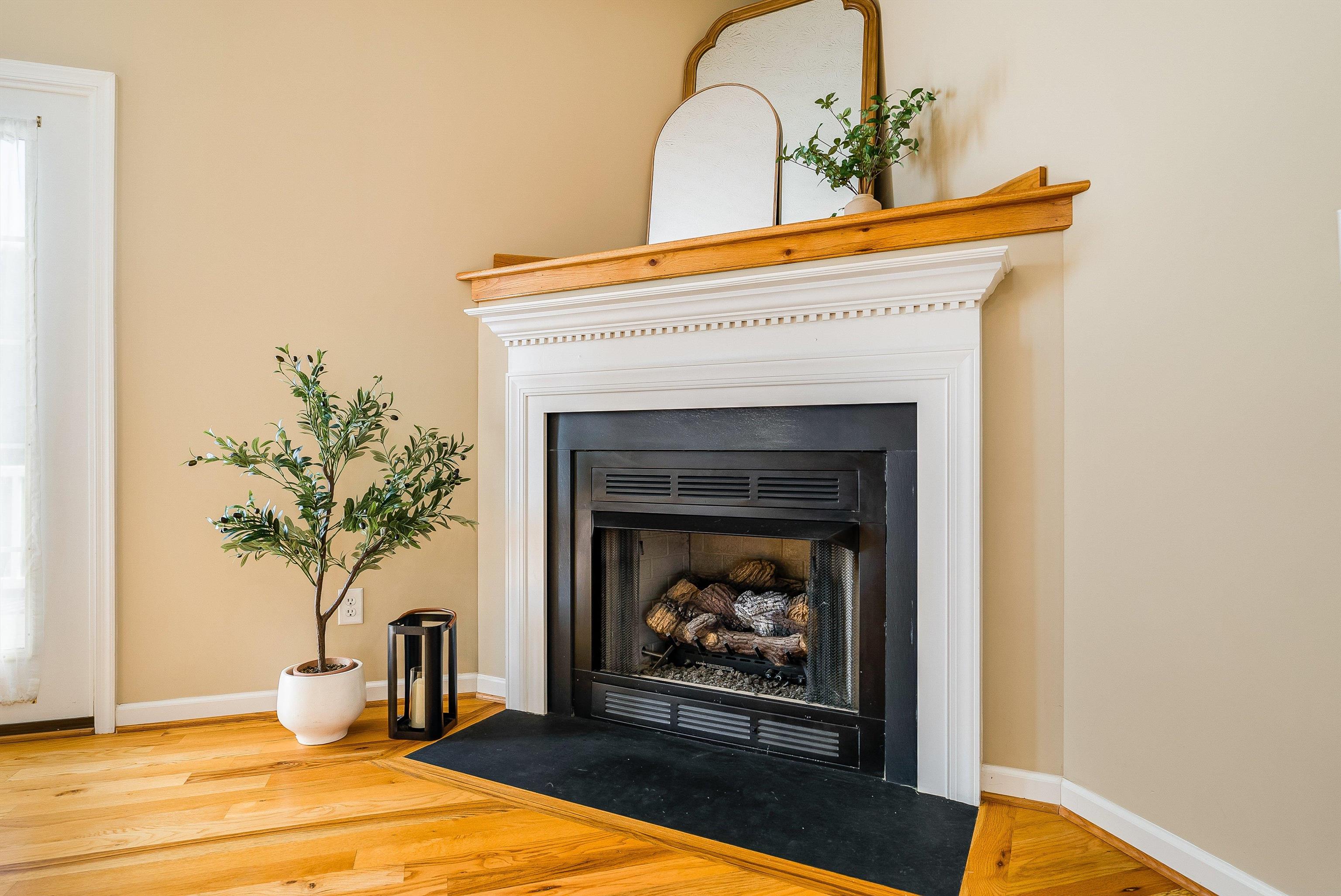 84 WINDSOR DR, FISHERSVILLE, Virginia 22939, 3 Bedrooms Bedrooms, ,2 BathroomsBathrooms,Residential,84 WINDSOR DR,675925 MLS # 675925