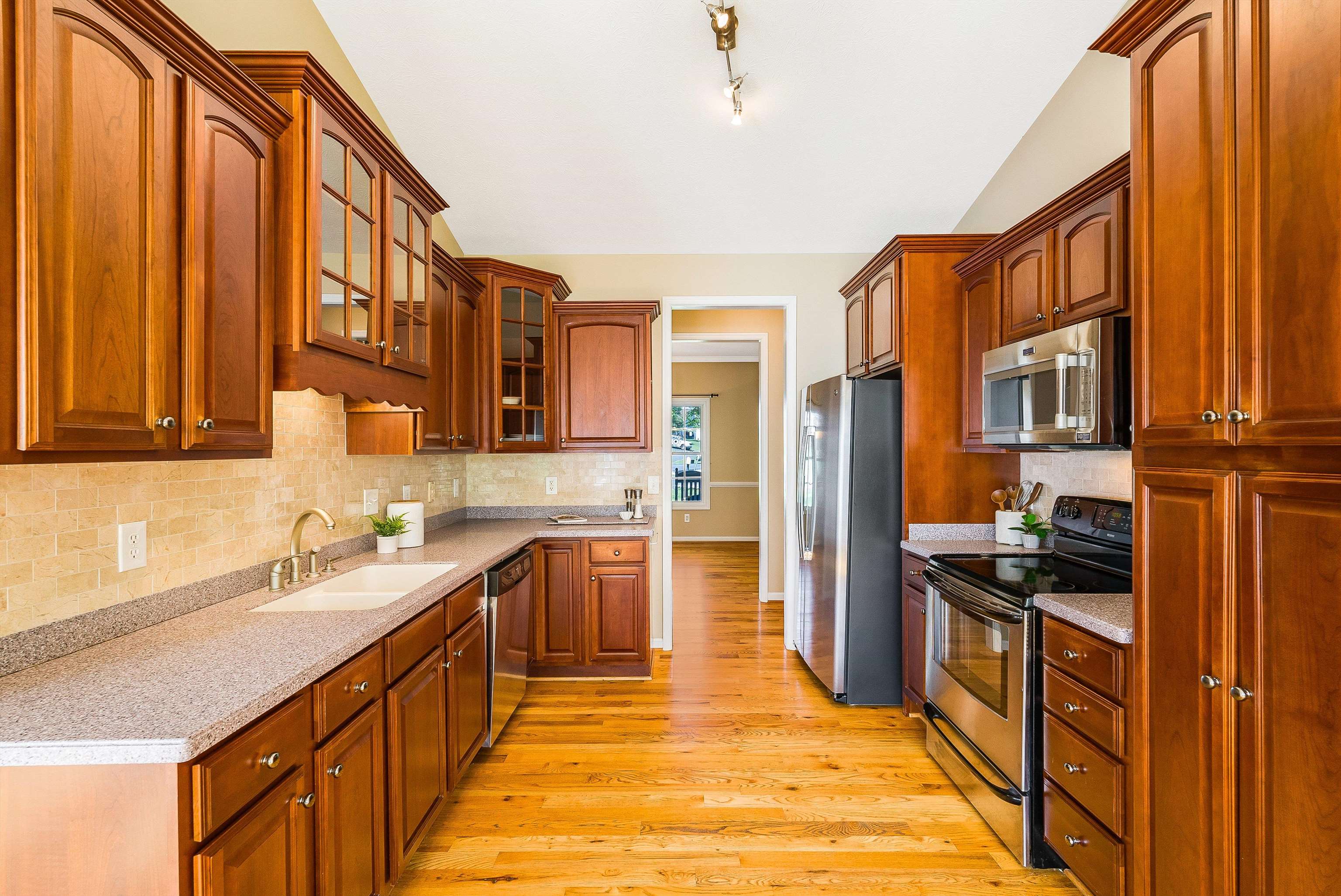 84 WINDSOR DR, FISHERSVILLE, Virginia 22939, 3 Bedrooms Bedrooms, ,2 BathroomsBathrooms,Residential,84 WINDSOR DR,675925 MLS # 675925