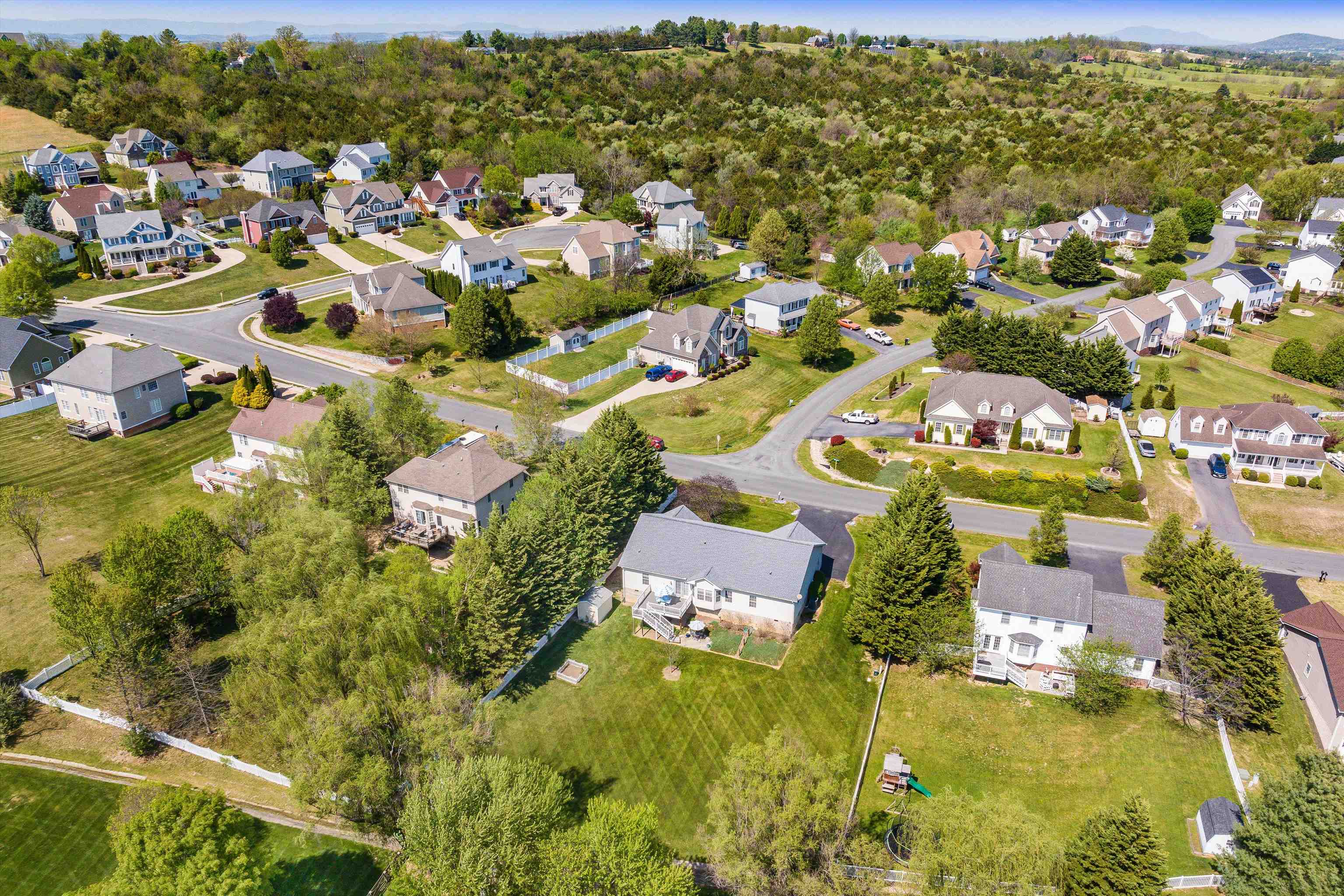 84 WINDSOR DR, FISHERSVILLE, Virginia 22939, 3 Bedrooms Bedrooms, ,2 BathroomsBathrooms,Residential,84 WINDSOR DR,675925 MLS # 675925