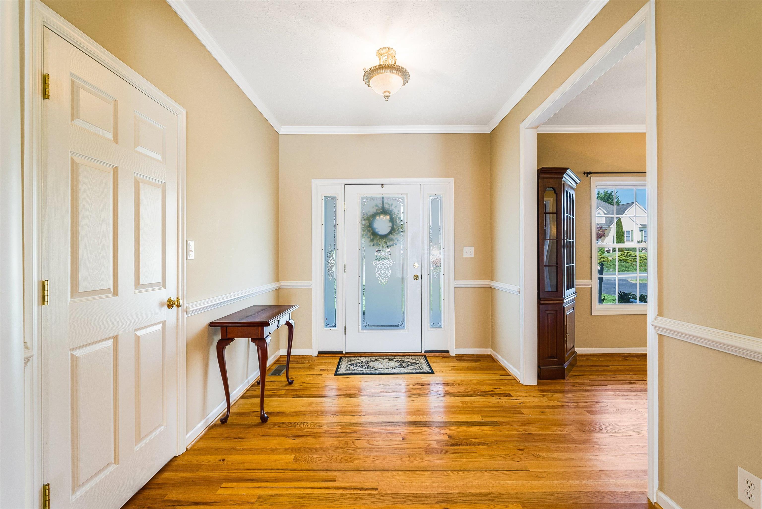 84 WINDSOR DR, FISHERSVILLE, Virginia 22939, 3 Bedrooms Bedrooms, ,2 BathroomsBathrooms,Residential,84 WINDSOR DR,675925 MLS # 675925