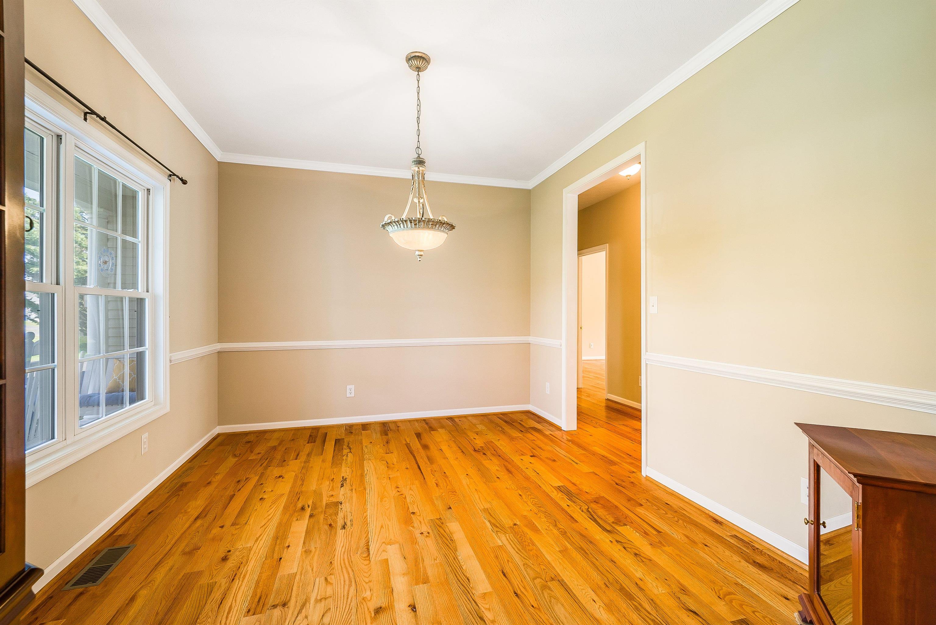 84 WINDSOR DR, FISHERSVILLE, Virginia 22939, 3 Bedrooms Bedrooms, ,2 BathroomsBathrooms,Residential,84 WINDSOR DR,675925 MLS # 675925