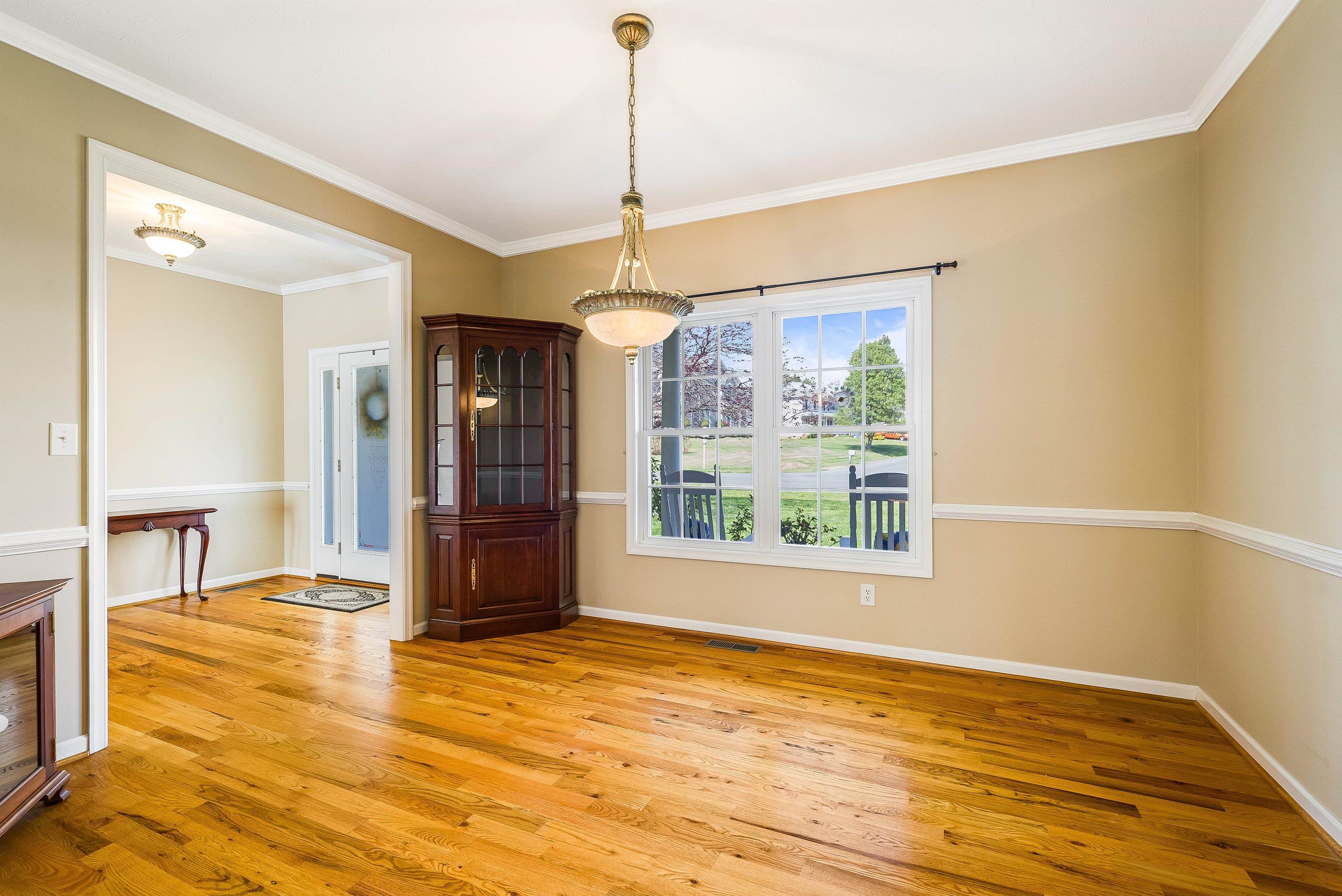 84 WINDSOR DR, FISHERSVILLE, Virginia 22939, 3 Bedrooms Bedrooms, ,2 BathroomsBathrooms,Residential,84 WINDSOR DR,675925 MLS # 675925