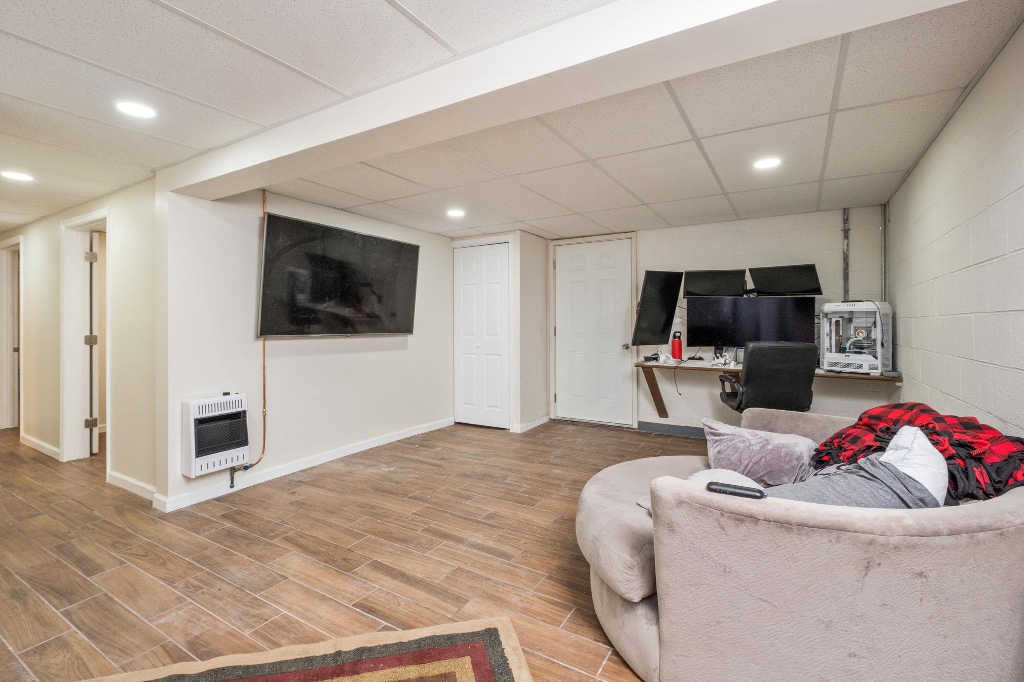 8208 GEORGE WINE RD, BRIDGEWATER, Virginia 22812, 4 Bedrooms Bedrooms, ,2 BathroomsBathrooms,Residential,8208 GEORGE WINE RD,675926 MLS # 675926