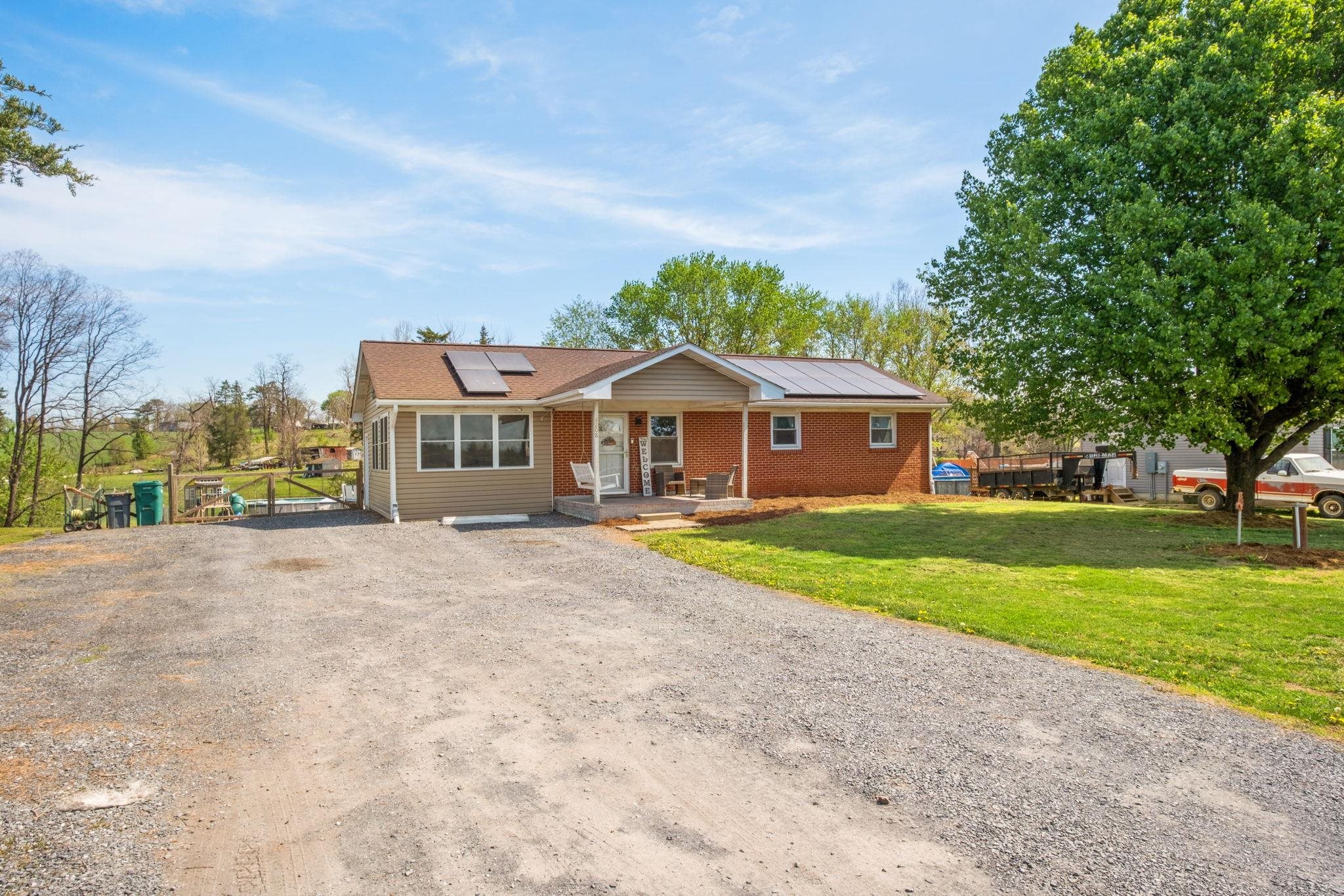 8208 GEORGE WINE RD, BRIDGEWATER, Virginia 22812, 4 Bedrooms Bedrooms, ,2 BathroomsBathrooms,Residential,8208 GEORGE WINE RD,675926 MLS # 675926