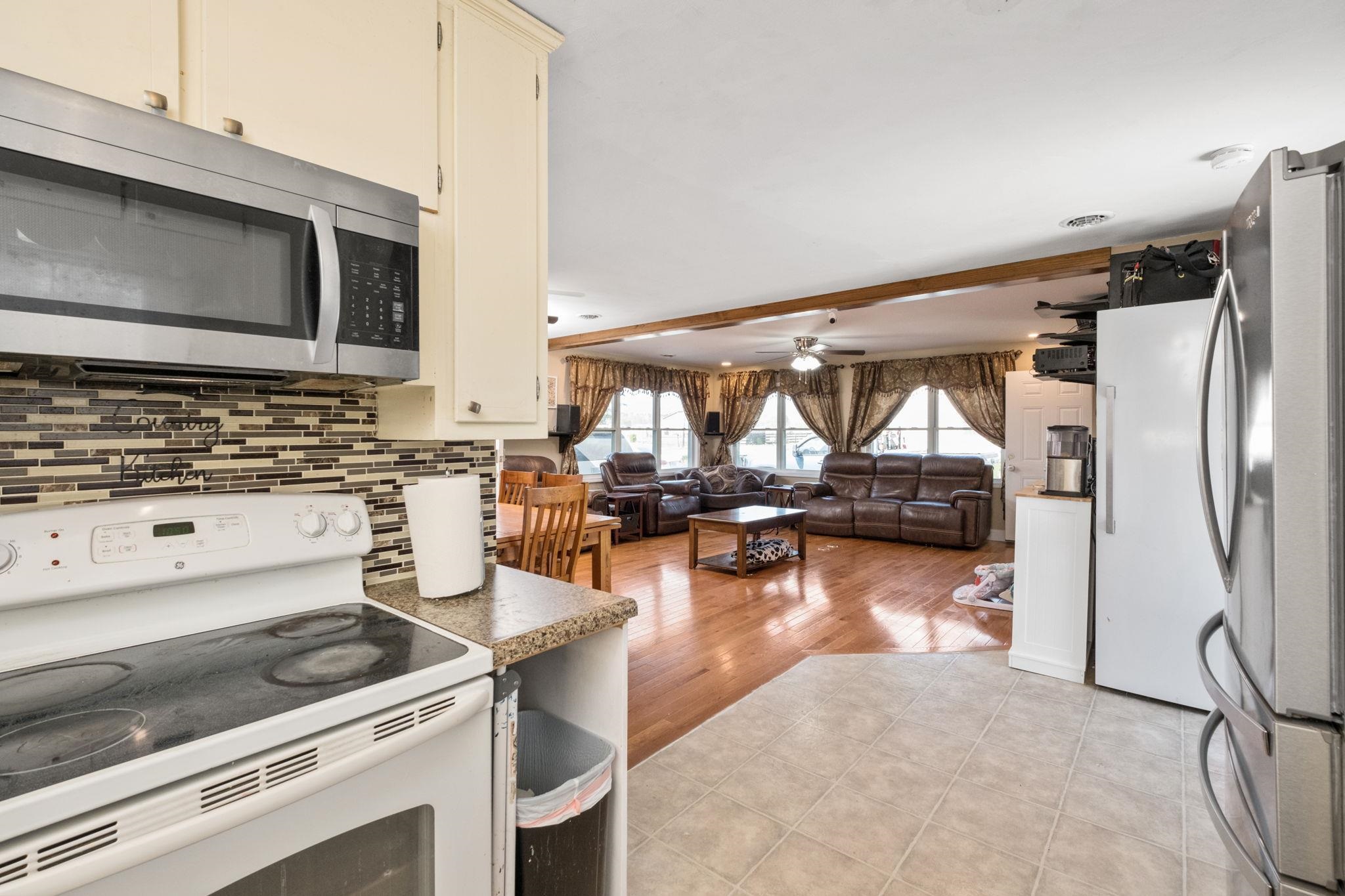 8208 GEORGE WINE RD, BRIDGEWATER, Virginia 22812, 4 Bedrooms Bedrooms, ,2 BathroomsBathrooms,Residential,8208 GEORGE WINE RD,675926 MLS # 675926