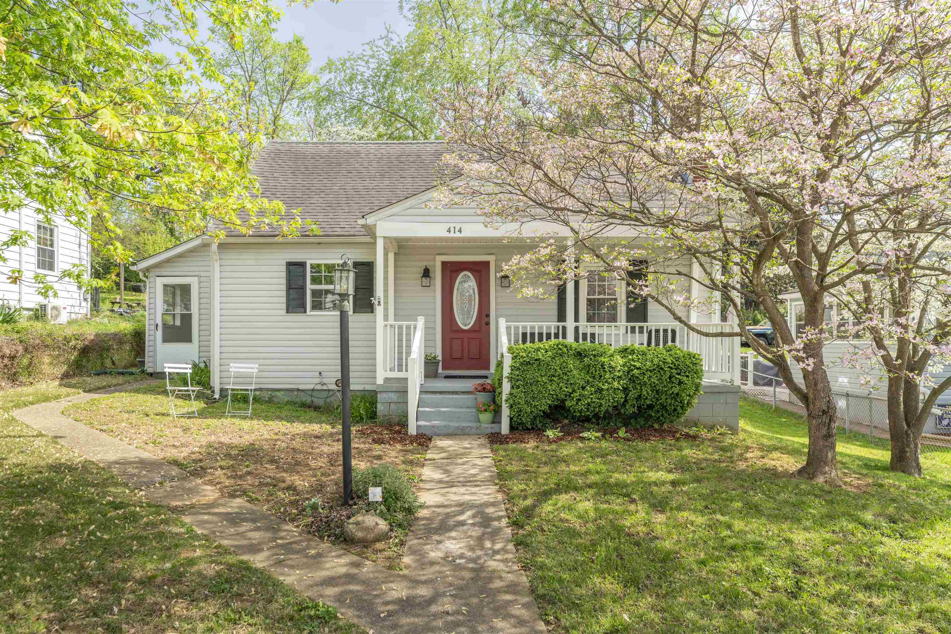 414 JAMES AVE, WAYNESBORO, Virginia 22980, 3 Bedrooms Bedrooms, ,1 BathroomBathrooms,Residential,414 JAMES AVE,675932 MLS # 675932