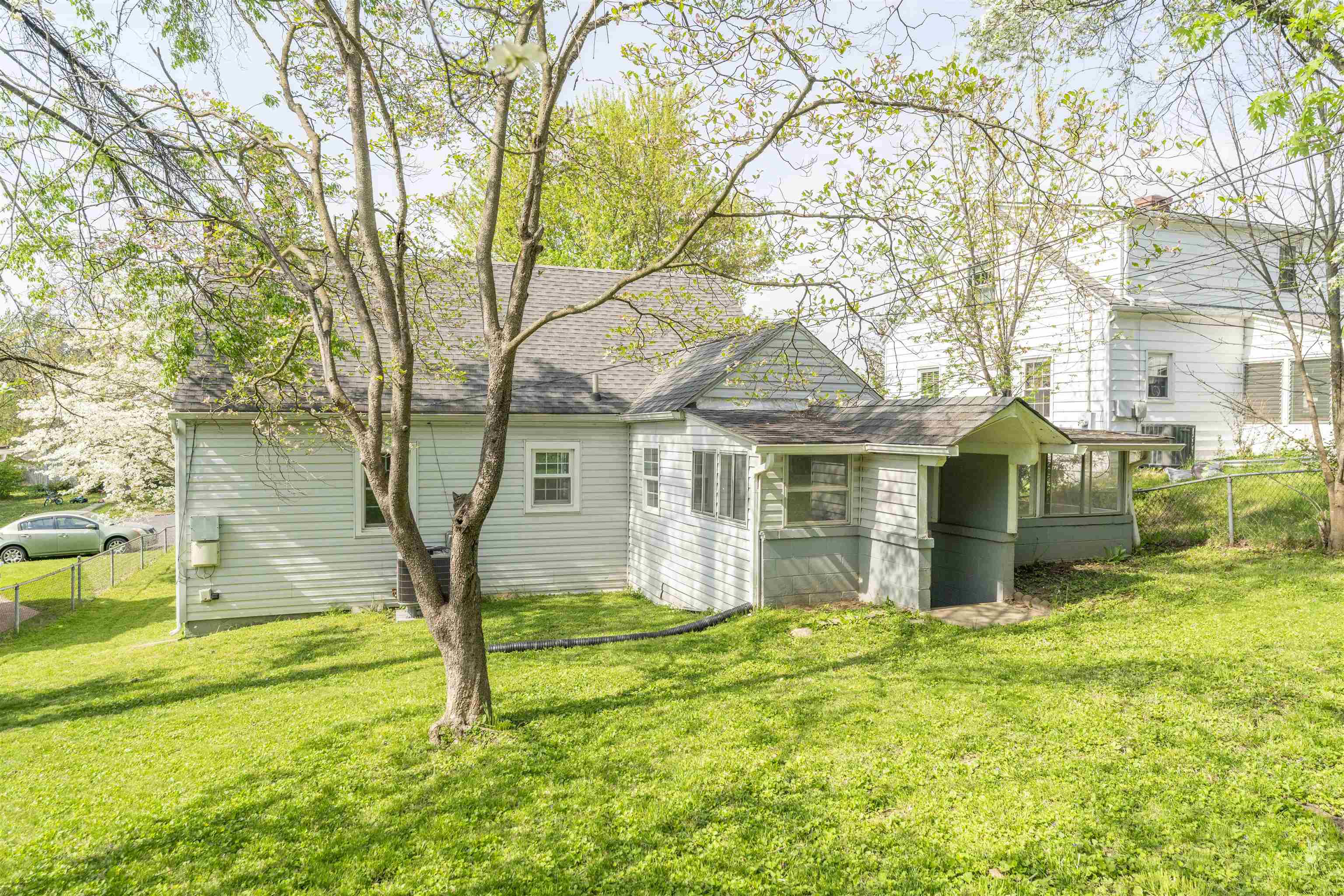 414 JAMES AVE, WAYNESBORO, Virginia 22980, 3 Bedrooms Bedrooms, ,1 BathroomBathrooms,Residential,414 JAMES AVE,675932 MLS # 675932