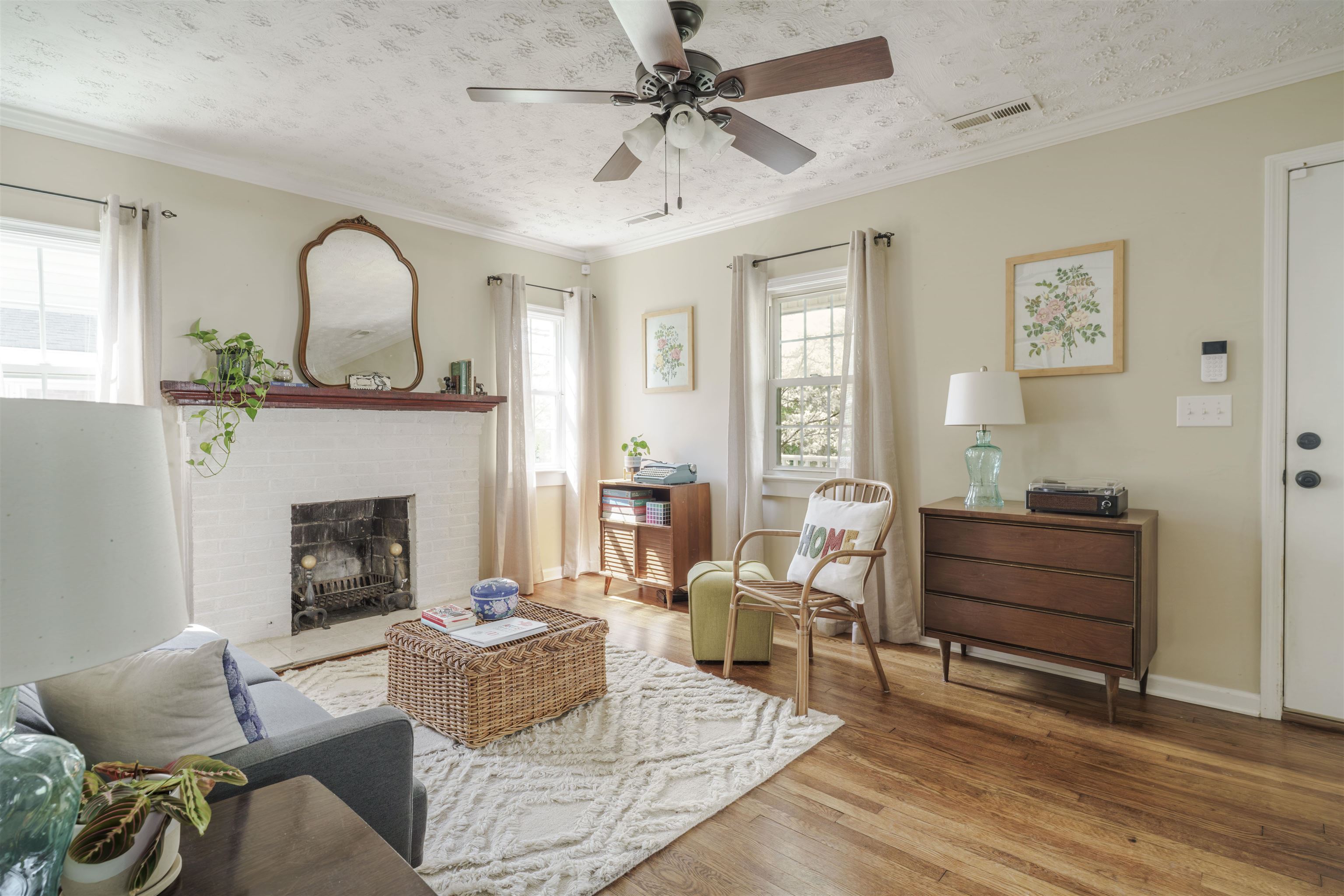 414 JAMES AVE, WAYNESBORO, Virginia 22980, 3 Bedrooms Bedrooms, ,1 BathroomBathrooms,Residential,414 JAMES AVE,675932 MLS # 675932