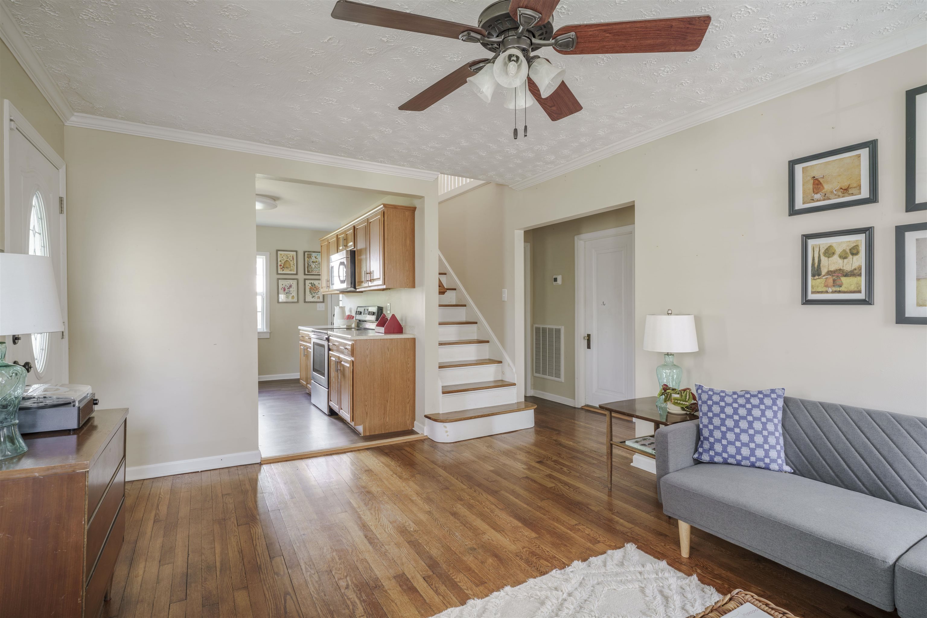 414 JAMES AVE, WAYNESBORO, Virginia 22980, 3 Bedrooms Bedrooms, ,1 BathroomBathrooms,Residential,414 JAMES AVE,675932 MLS # 675932