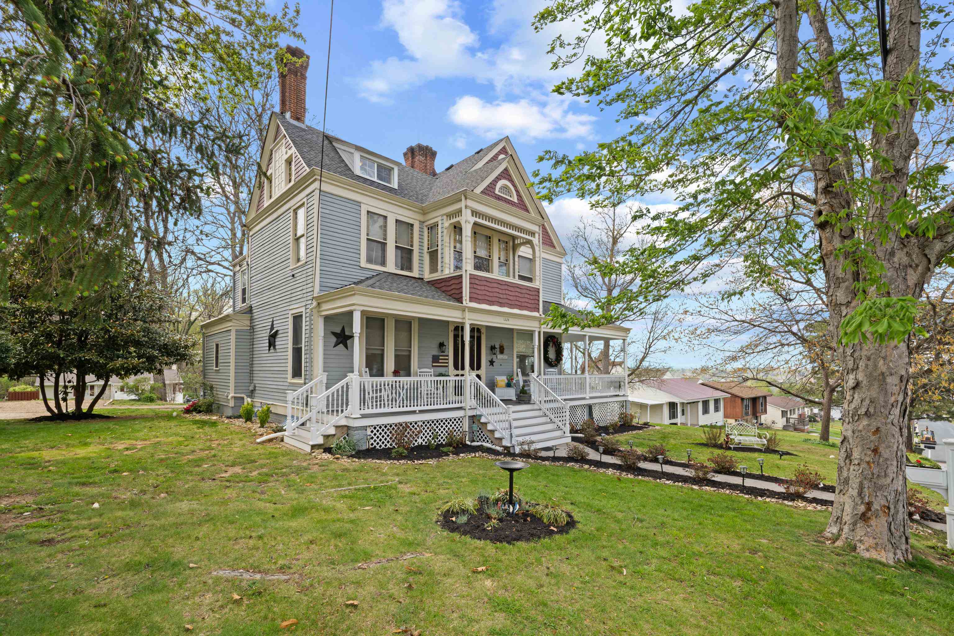 1224 4TH ST, WAYNESBORO, Virginia 22980, 6 Bedrooms Bedrooms, ,2 BathroomsBathrooms,Residential,1224 4TH ST,675933 MLS # 675933