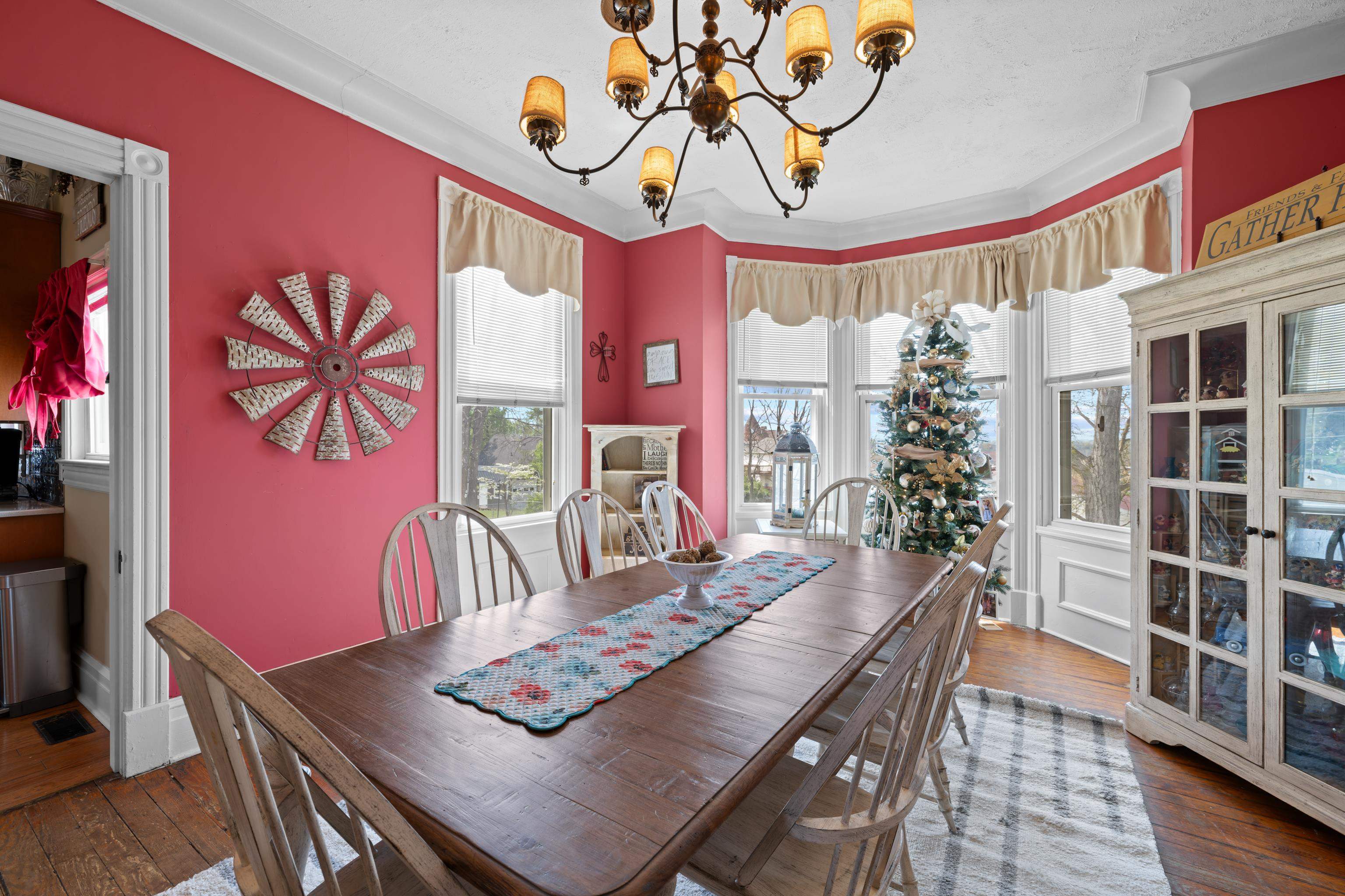 1224 4TH ST, WAYNESBORO, Virginia 22980, 6 Bedrooms Bedrooms, ,2 BathroomsBathrooms,Residential,1224 4TH ST,675933 MLS # 675933