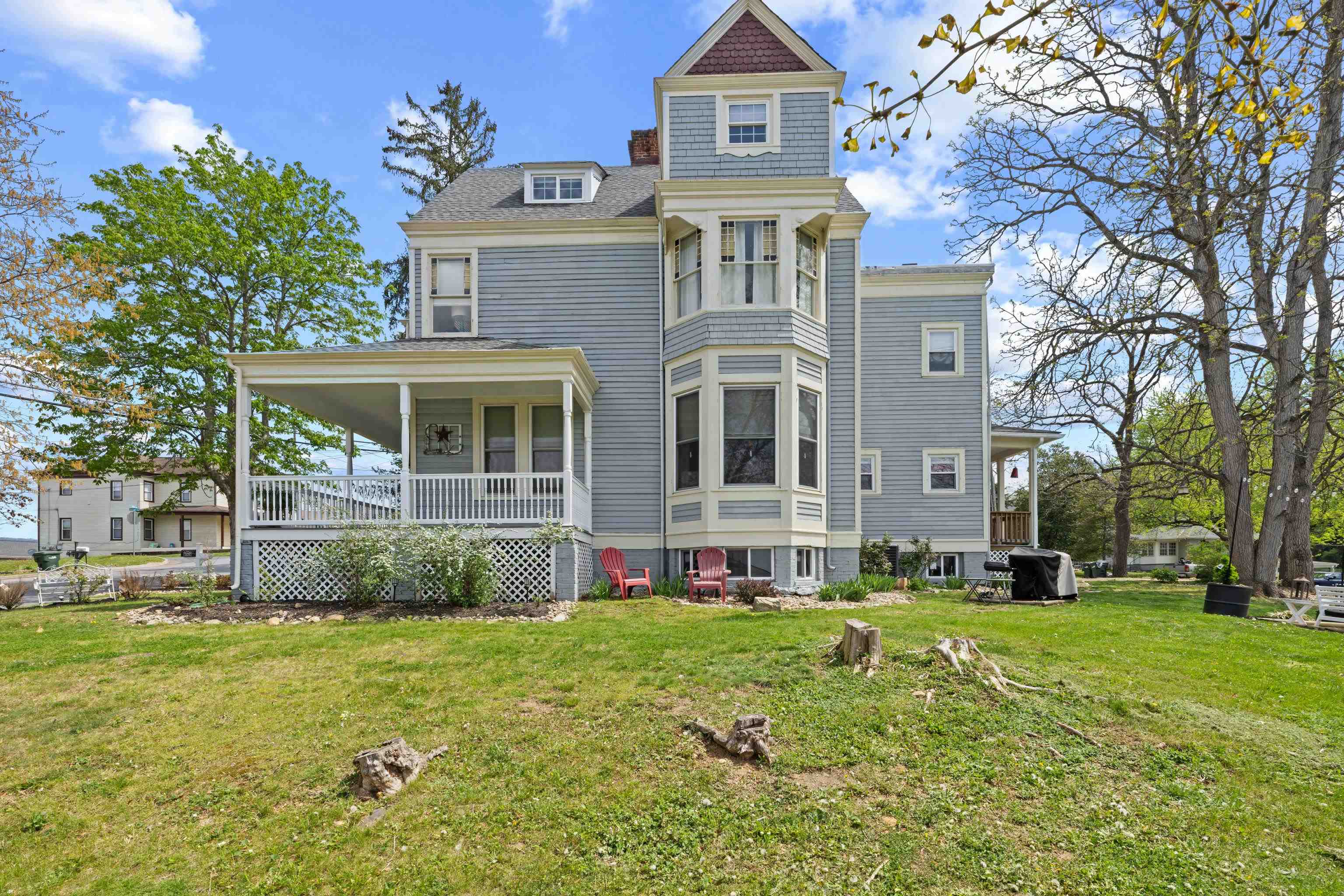 1224 4TH ST, WAYNESBORO, Virginia 22980, 6 Bedrooms Bedrooms, ,2 BathroomsBathrooms,Residential,1224 4TH ST,675933 MLS # 675933