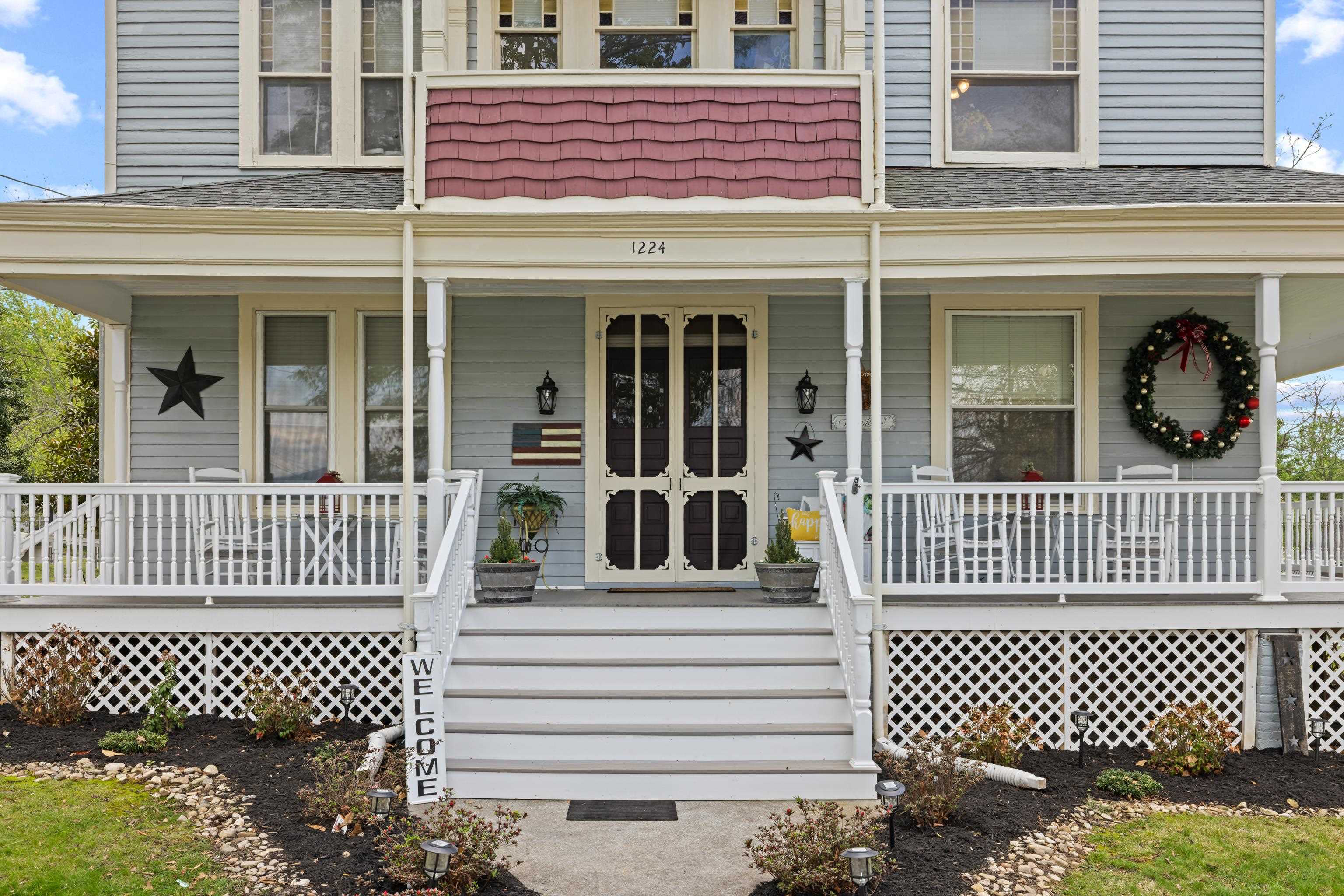 1224 4TH ST, WAYNESBORO, Virginia 22980, 6 Bedrooms Bedrooms, ,2 BathroomsBathrooms,Residential,1224 4TH ST,675933 MLS # 675933