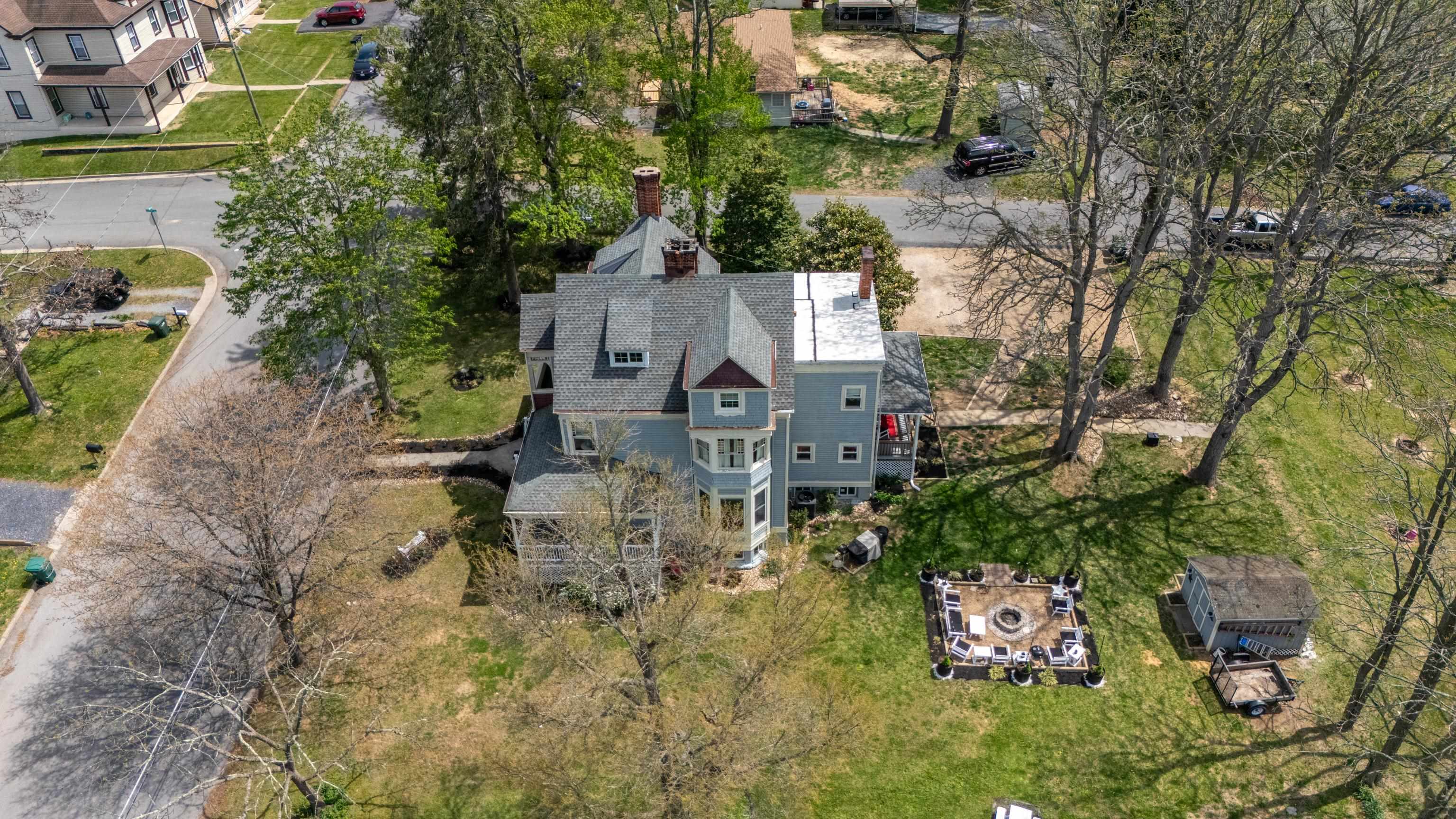 1224 4TH ST, WAYNESBORO, Virginia 22980, 6 Bedrooms Bedrooms, ,2 BathroomsBathrooms,Residential,1224 4TH ST,675933 MLS # 675933