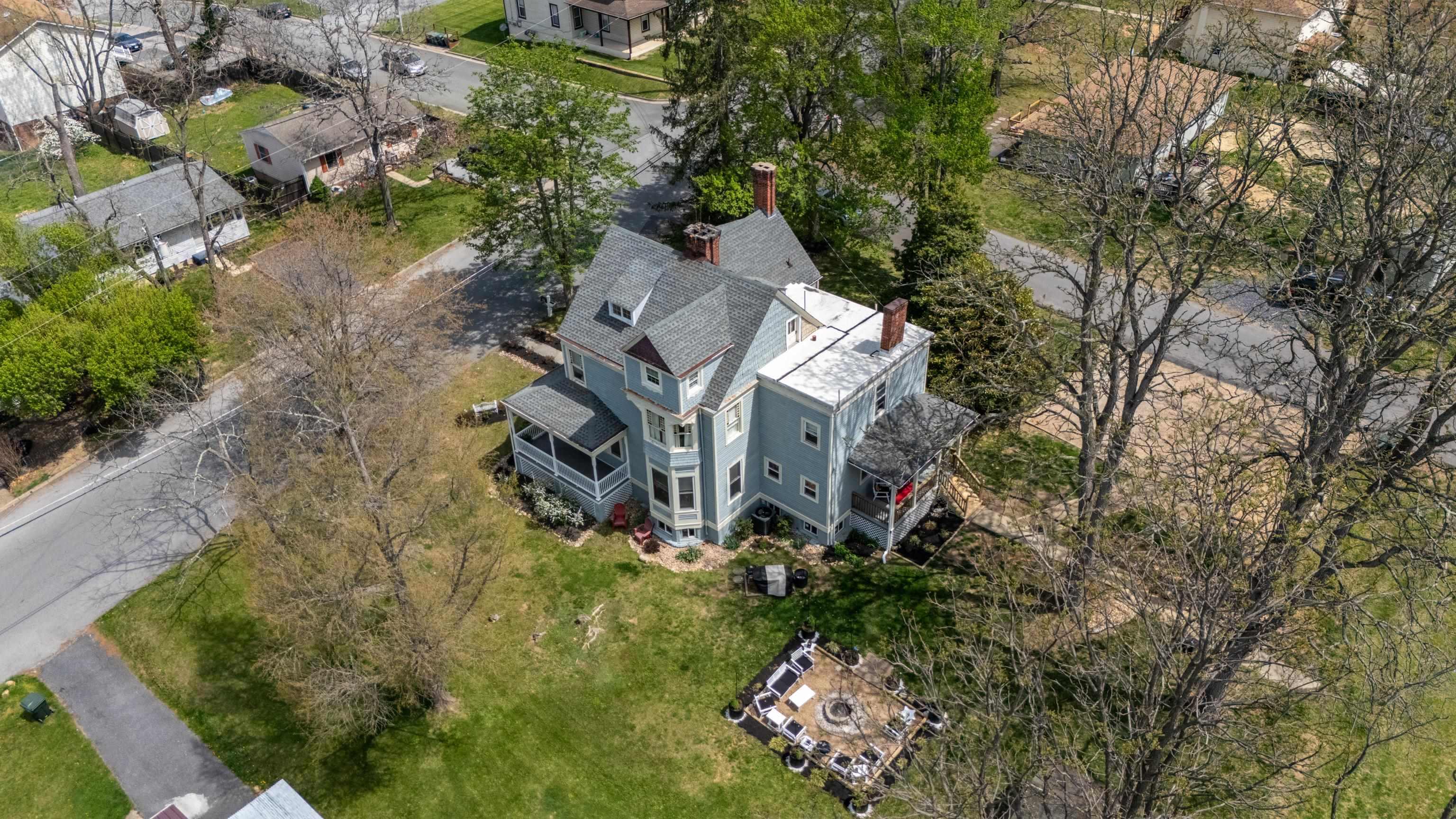 1224 4TH ST, WAYNESBORO, Virginia 22980, 6 Bedrooms Bedrooms, ,2 BathroomsBathrooms,Residential,1224 4TH ST,675933 MLS # 675933