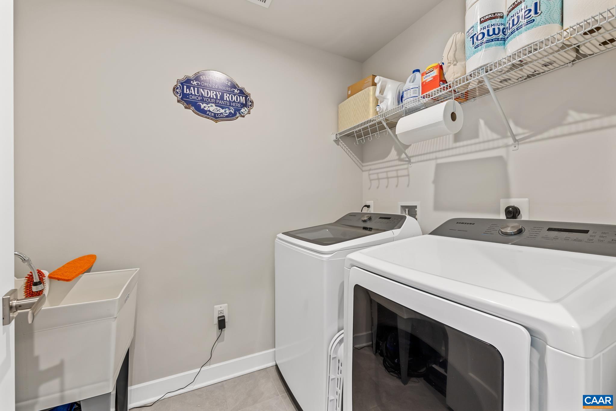 1883 GLISSADE LN, CHARLOTTESVILLE, Virginia 22911, 4 Bedrooms Bedrooms, ,3 BathroomsBathrooms,Residential,1883 GLISSADE LN,675935 MLS # 675935