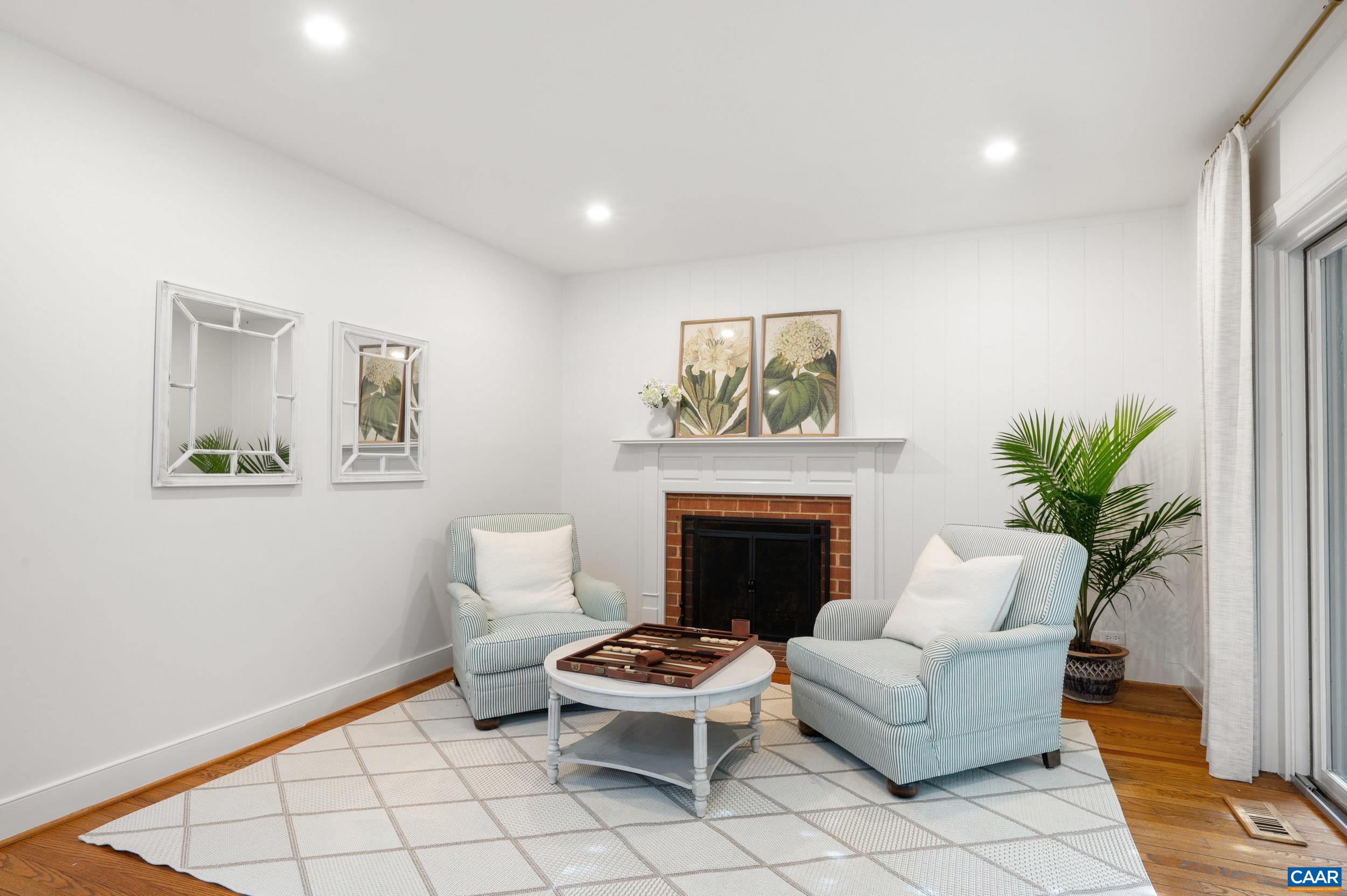 28 EDNAM VILLAGE ST, CHARLOTTESVILLE, Virginia 22903, 4 Bedrooms Bedrooms, ,3 BathroomsBathrooms,Residential,28 EDNAM VILLAGE ST,675939 MLS # 675939