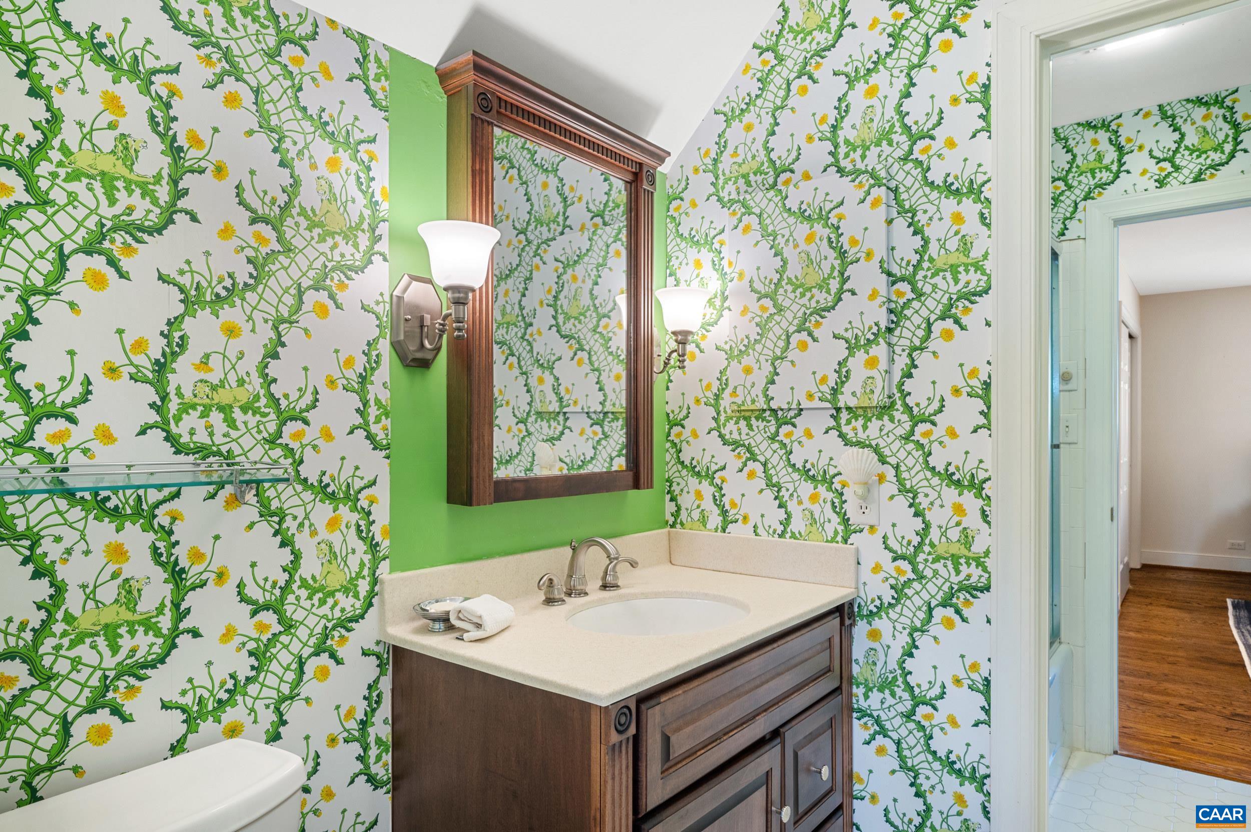 28 EDNAM VILLAGE ST, CHARLOTTESVILLE, Virginia 22903, 4 Bedrooms Bedrooms, ,3 BathroomsBathrooms,Residential,28 EDNAM VILLAGE ST,675939 MLS # 675939