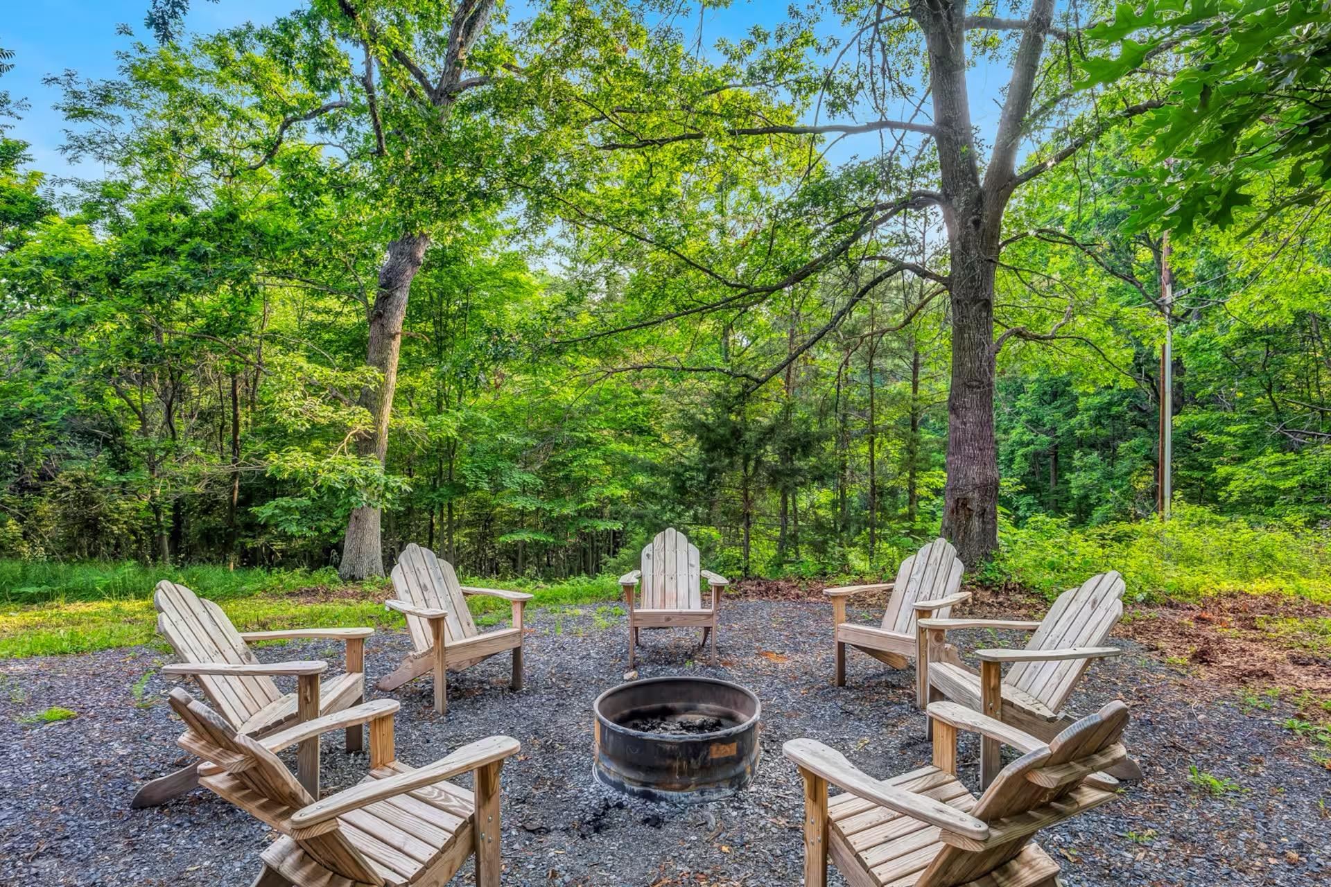 218 N VIEW DR, STANLEY, Virginia 22851, 3 Bedrooms Bedrooms, ,2 BathroomsBathrooms,Residential,Jax Mountain Escape: Hot tub, movies and dogs.,218 N VIEW DR,675941 MLS # 675941