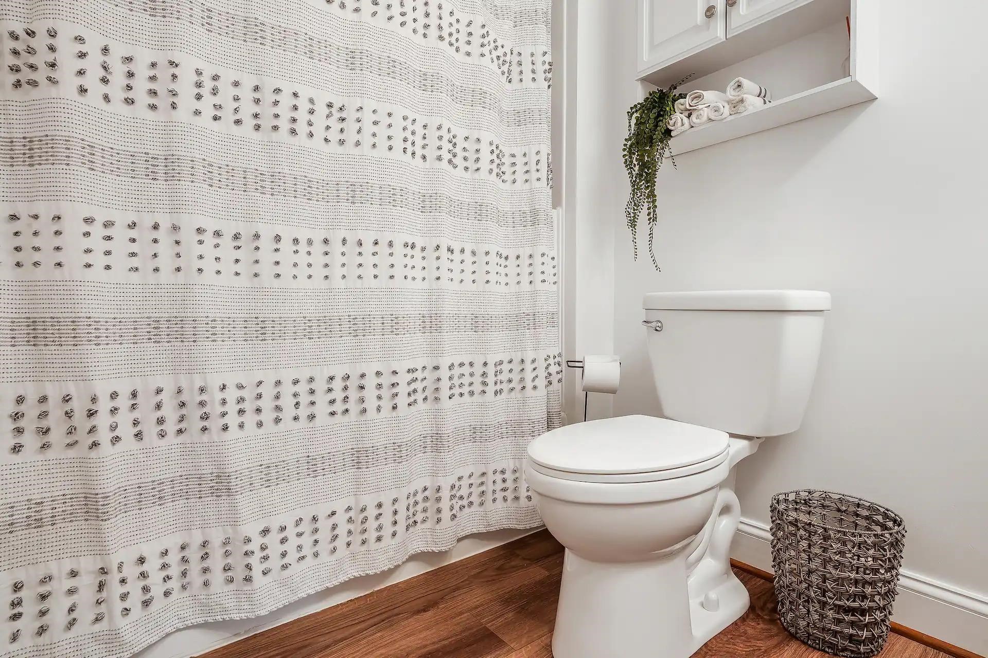 218 N VIEW DR, STANLEY, Virginia 22851, 3 Bedrooms Bedrooms, ,2 BathroomsBathrooms,Residential,Jax Mountain Escape: Hot tub, movies and dogs.,218 N VIEW DR,675941 MLS # 675941