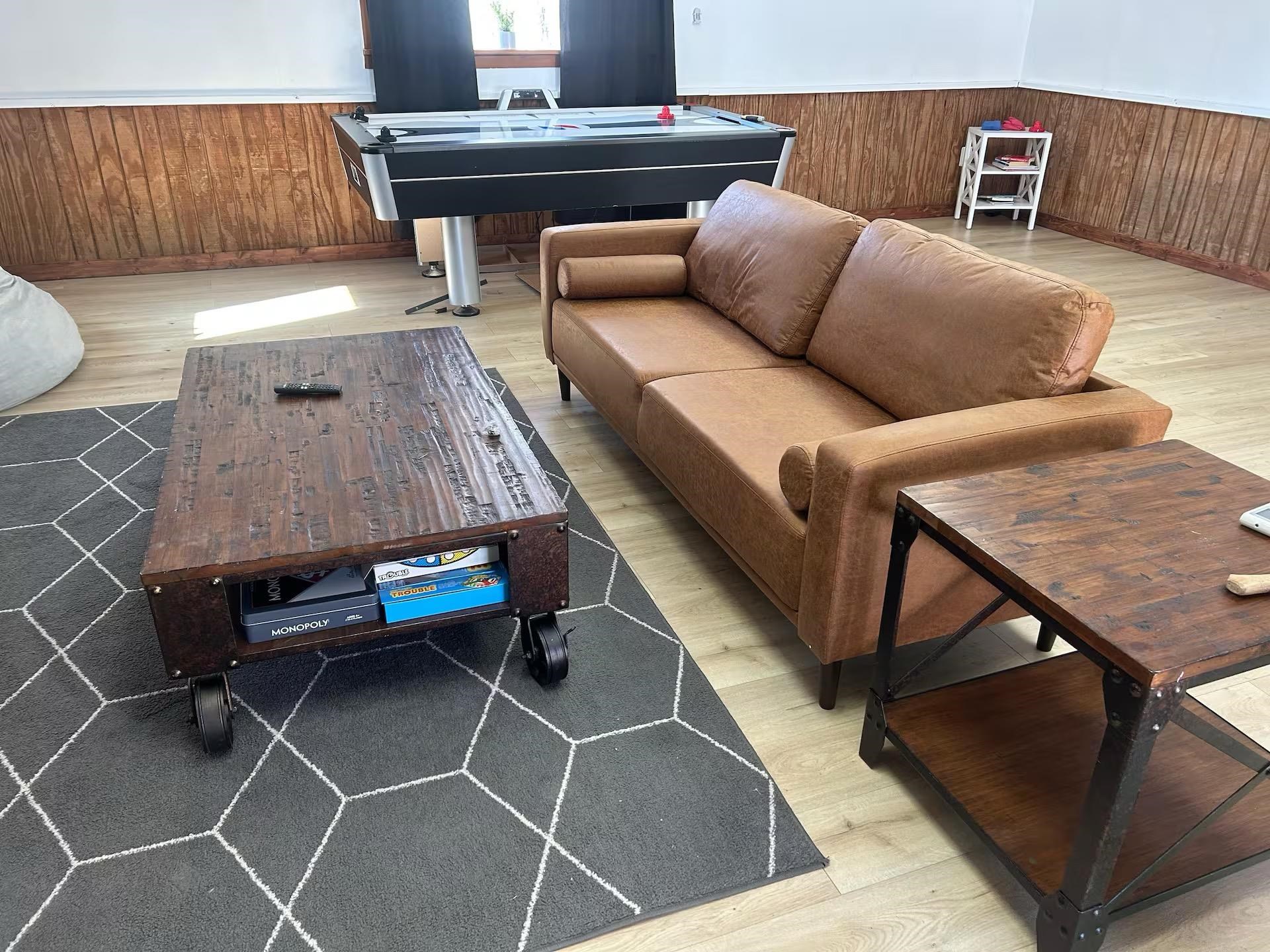 218 N VIEW DR, STANLEY, Virginia 22851, 3 Bedrooms Bedrooms, ,2 BathroomsBathrooms,Residential,Jax Mountain Escape: Hot tub, movies and dogs.,218 N VIEW DR,675941 MLS # 675941