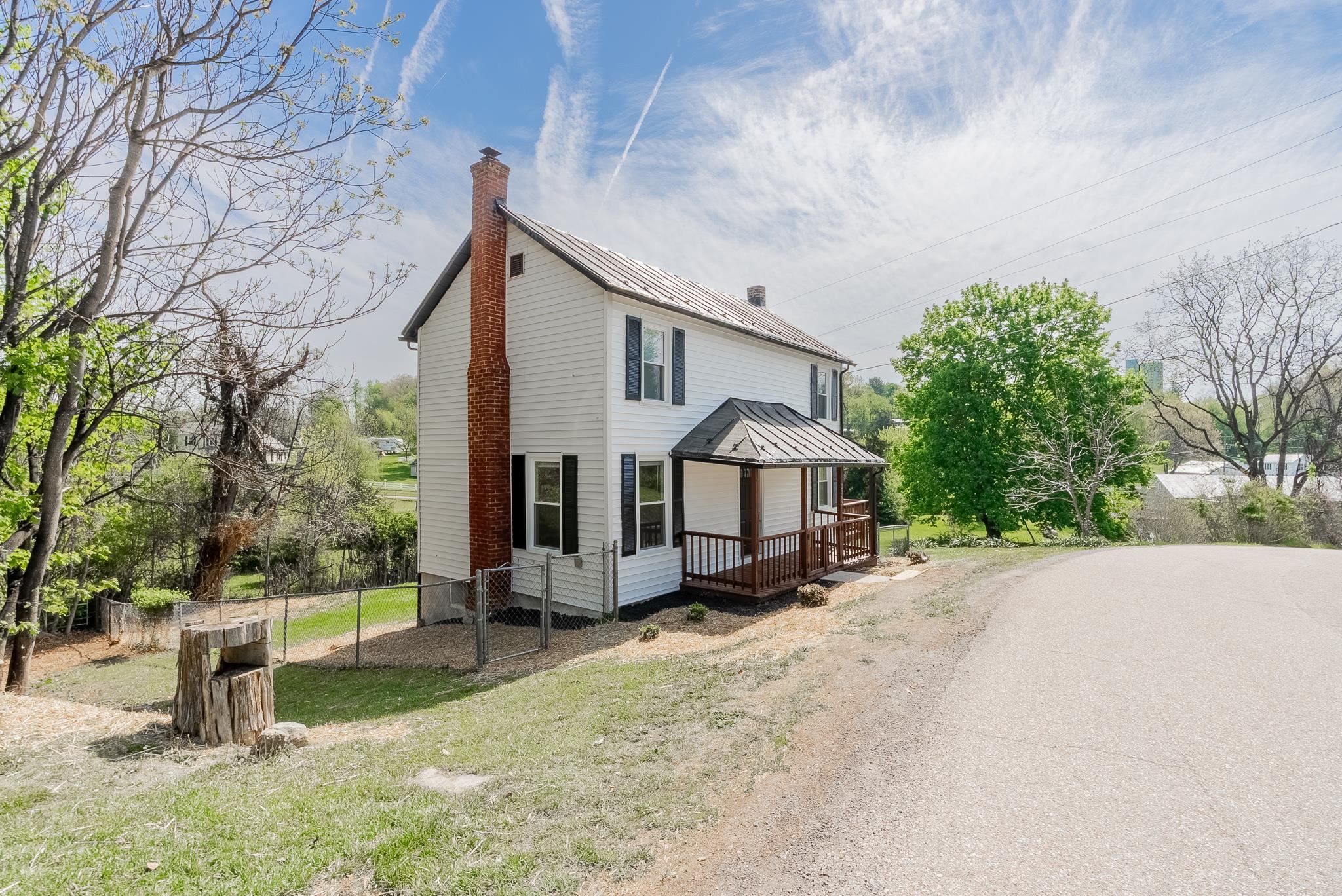 2163 RAPHINE RD, RAPHINE, Virginia 24472, 3 Bedrooms Bedrooms, ,1 BathroomBathrooms,Residential,2163 RAPHINE RD,675947 MLS # 675947