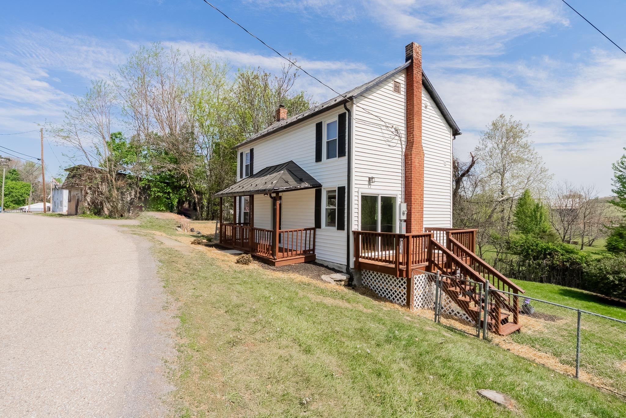 2163 RAPHINE RD, RAPHINE, Virginia 24472, 3 Bedrooms Bedrooms, ,1 BathroomBathrooms,Residential,2163 RAPHINE RD,675947 MLS # 675947