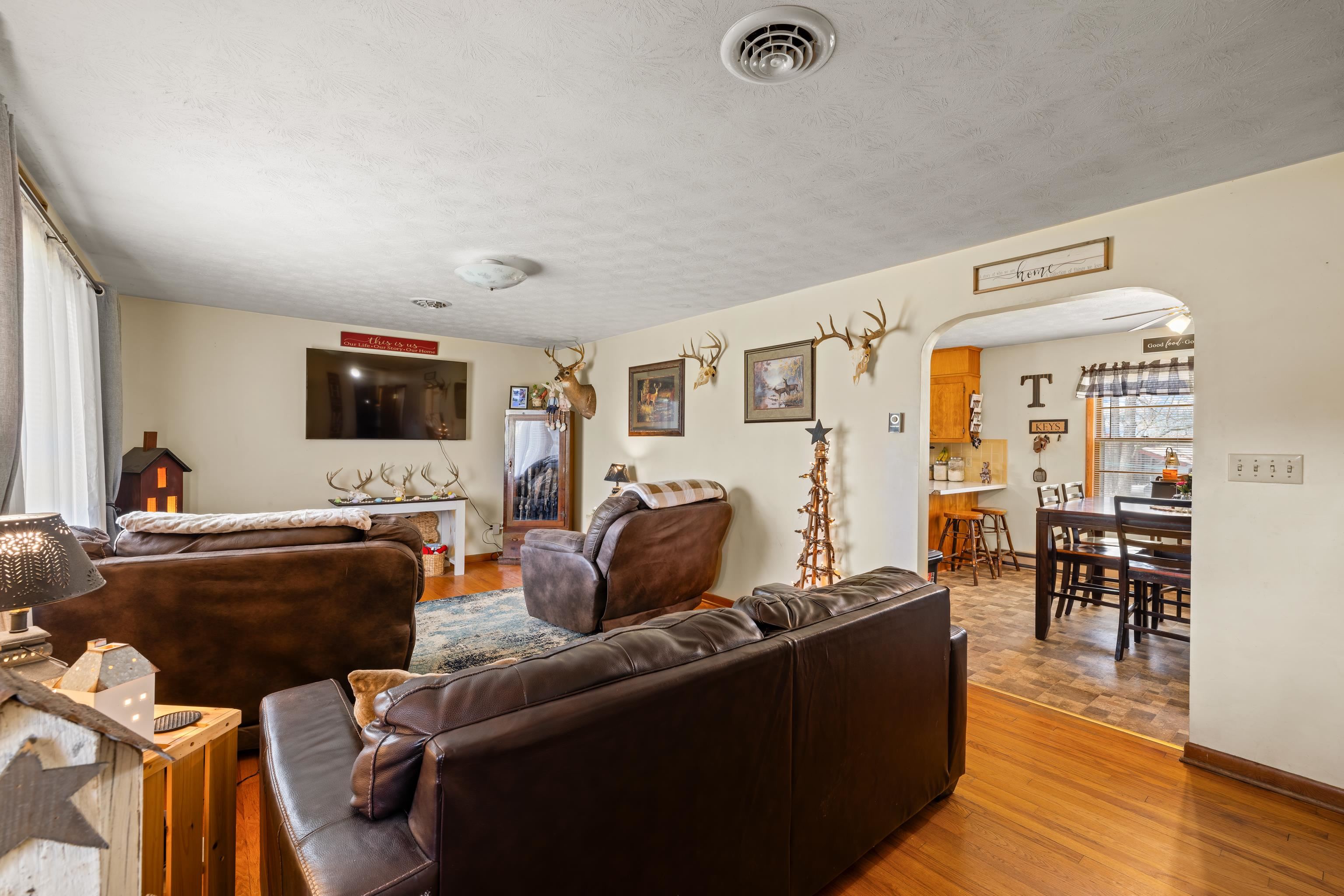 14777 HOPKINS GAP RD, FULKS RUN, Virginia 22830, 3 Bedrooms Bedrooms, ,2 BathroomsBathrooms,Residential,14777 HOPKINS GAP RD,675950 MLS # 675950