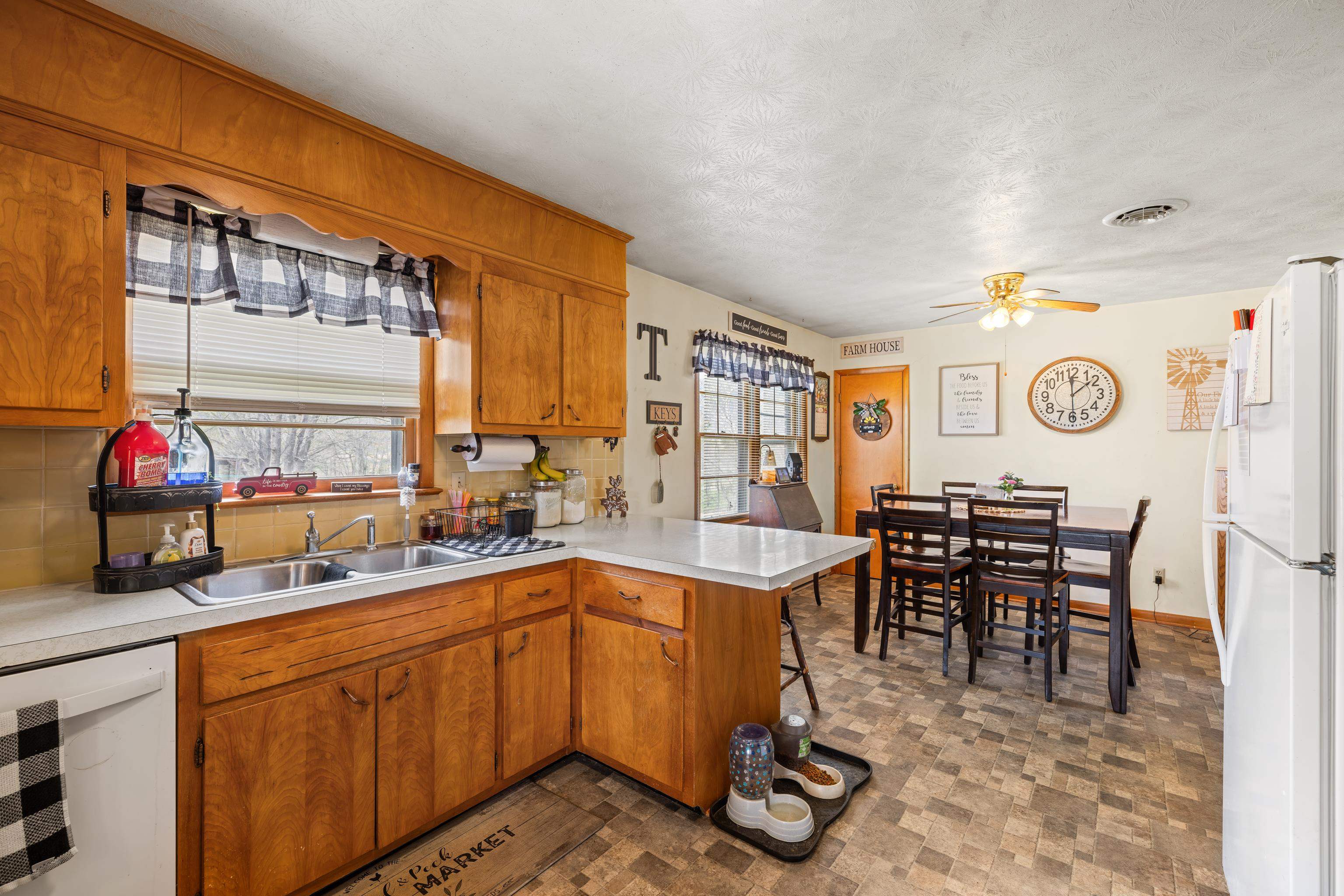 14777 HOPKINS GAP RD, FULKS RUN, Virginia 22830, 3 Bedrooms Bedrooms, ,2 BathroomsBathrooms,Residential,14777 HOPKINS GAP RD,675950 MLS # 675950