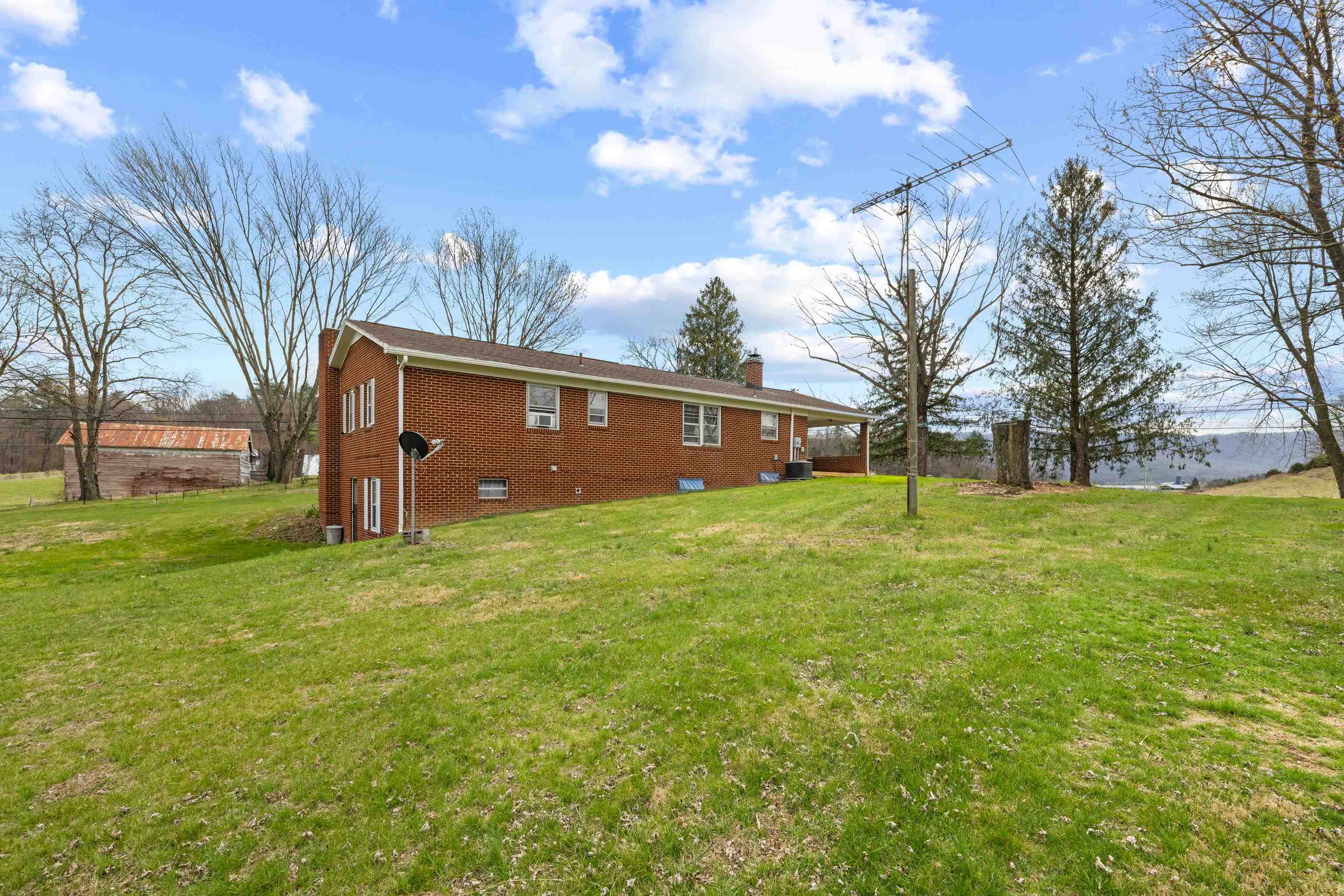 14777 HOPKINS GAP RD, FULKS RUN, Virginia 22830, 3 Bedrooms Bedrooms, ,2 BathroomsBathrooms,Residential,14777 HOPKINS GAP RD,675950 MLS # 675950